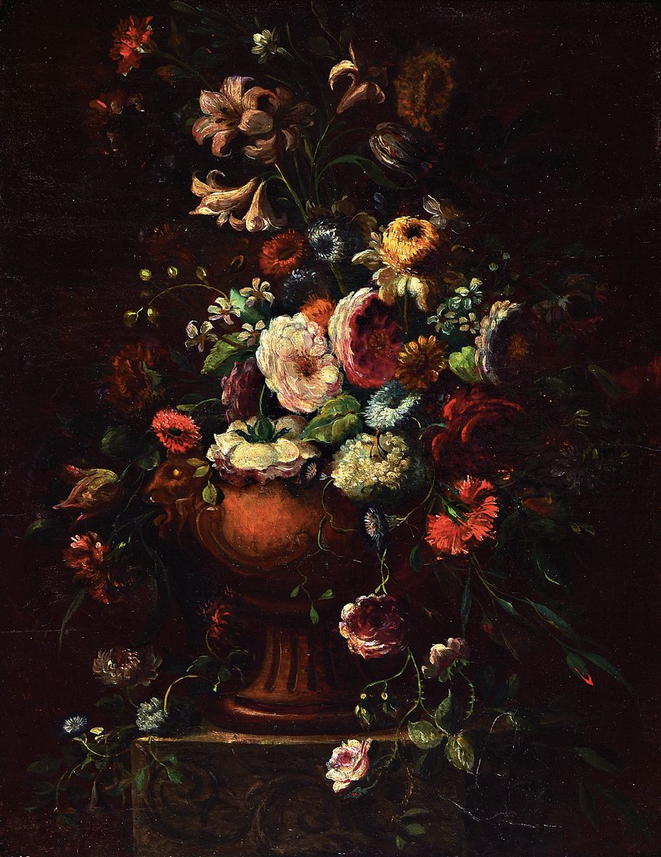 Unbekannter Künstler, um 1800/10, reiches Blumenstillleben, Zier- und Wildblumen in Kratervase auf antikisierendem Sockel, Öl/Weichholz, rechts ...