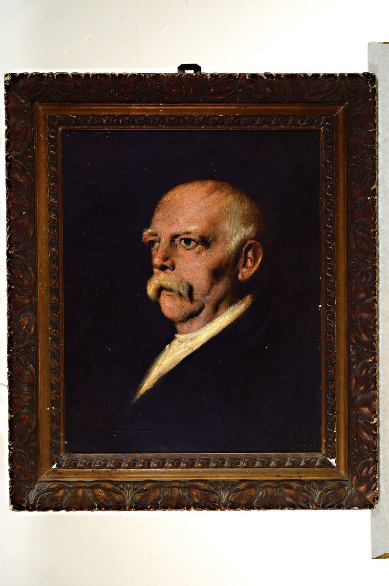 Detail k: H. Noack, Künstler des frühen 20.Jh., Bildnis Otto von Bismarck, rechts unten signiert, Öl/Lwd, Jugendstilrahmen 66x55 cm