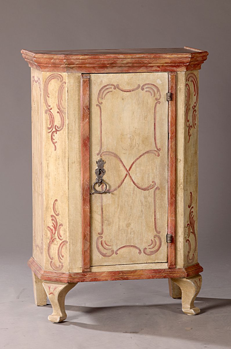 Kleines Schränkchen, süddeutsch, um 1800, 1-türig, Fassung später, ca. 88 x 58 x 36 cm, EZ 2-3