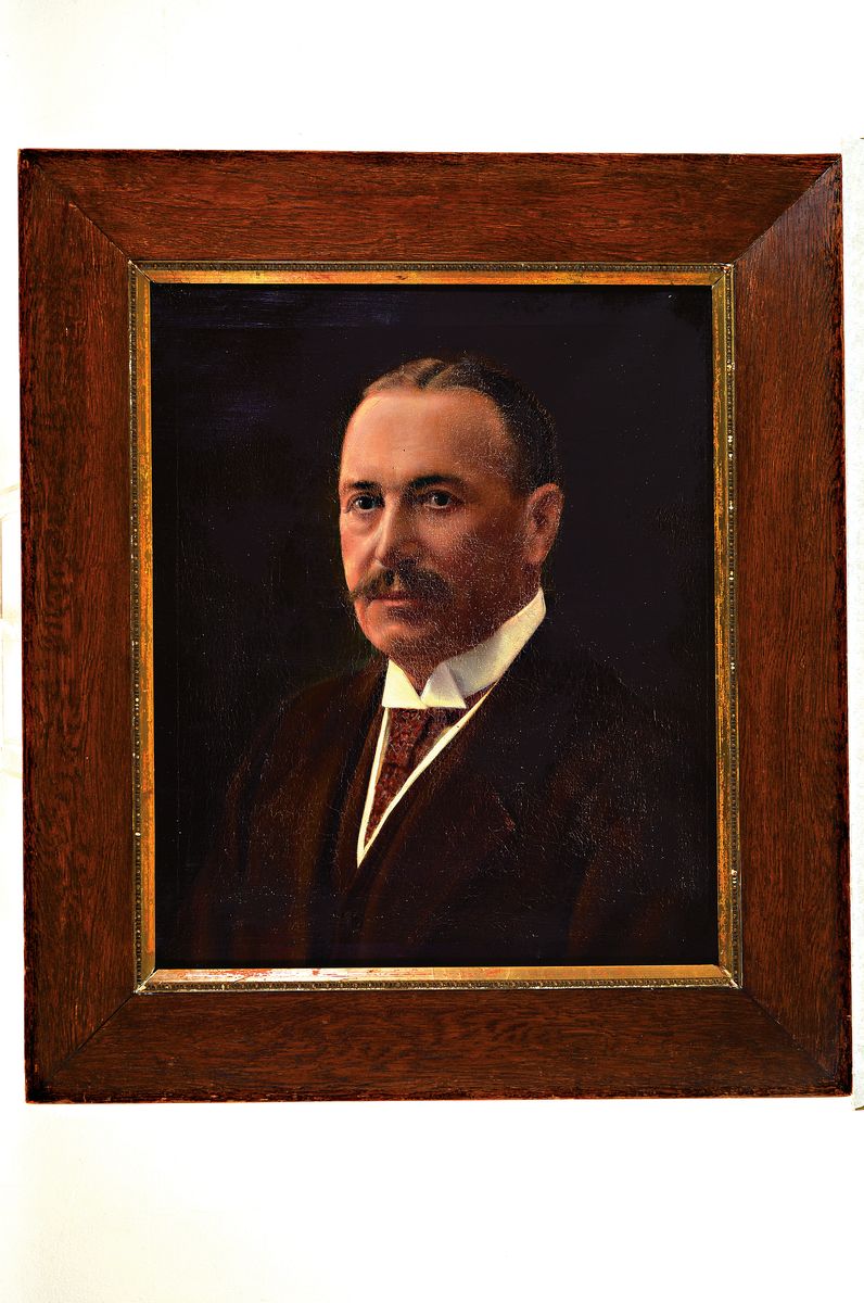 Detail k: Konvolut zur Familienhistorie des Emil Schneider (1864-1934) aus Edenkoben, Porträtdes Kommerzienrates Emil Schneider (1864-1955), Öl/Lwd, ...