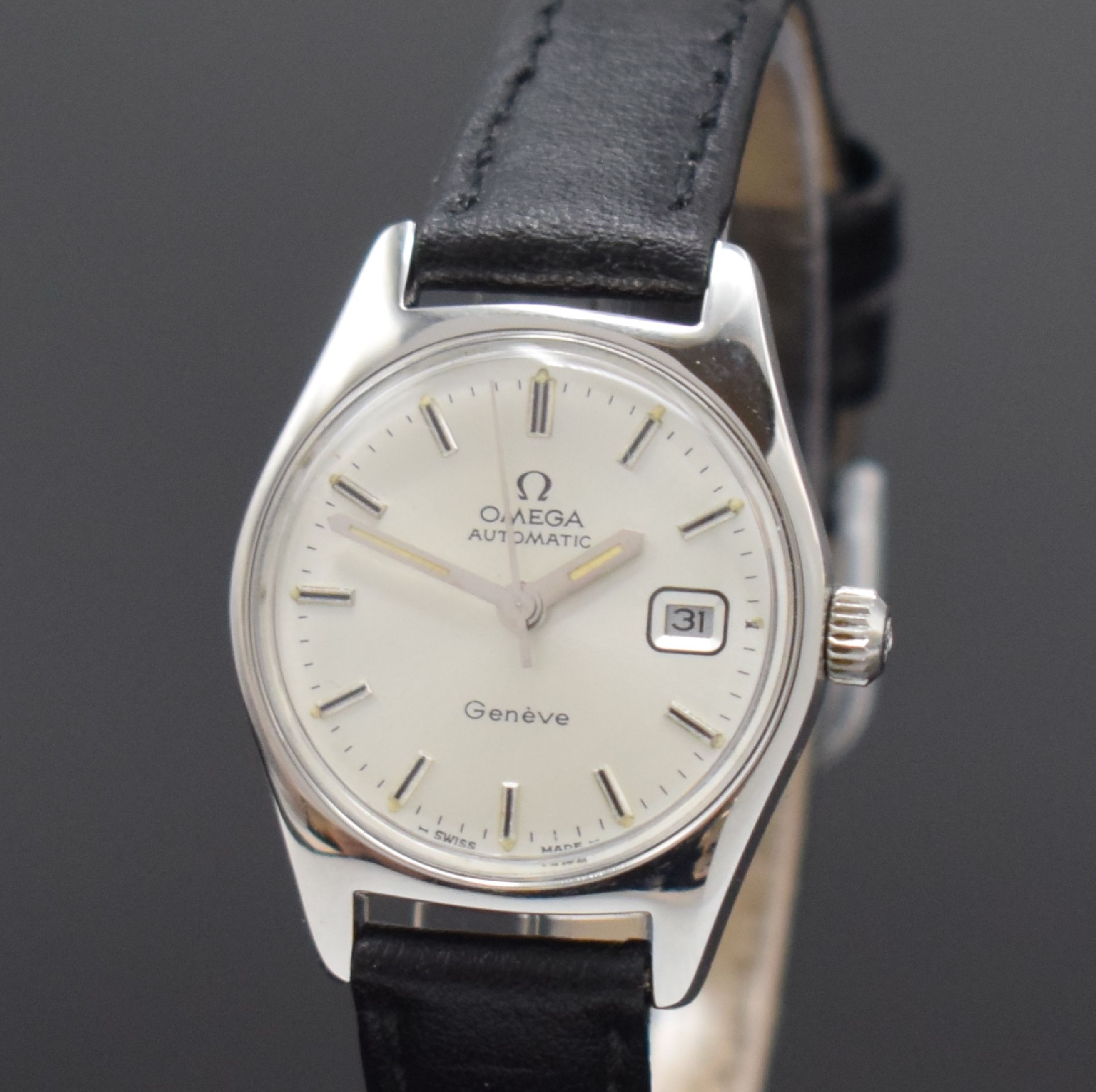 Detail a: OMEGA Geneve Damenarmbanduhr Referenz 566.036, Automatik, Schweiz um 1970, Edelstahlgeh., Boden verschr., silb. Zifferbl. m. aufgel. Indizes, Werk ...