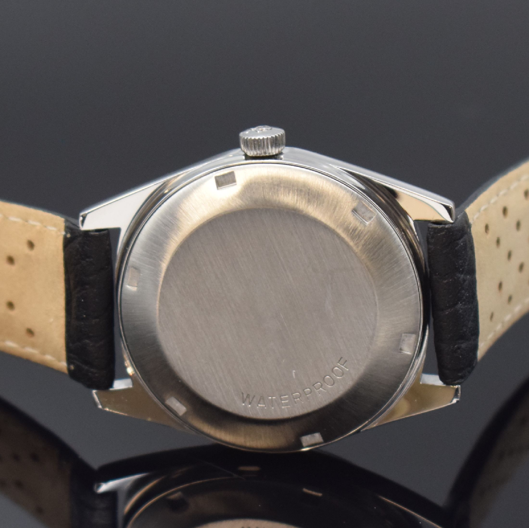 Detail c: OMEGA Herrenarmbanduhr Geneve Referenz 165.041, Automatik, Schweiz um 1969, Edelstahlgeh., Boden verschr., silb. Zifferbl. m. aufgel. Indizes, Anz. ...