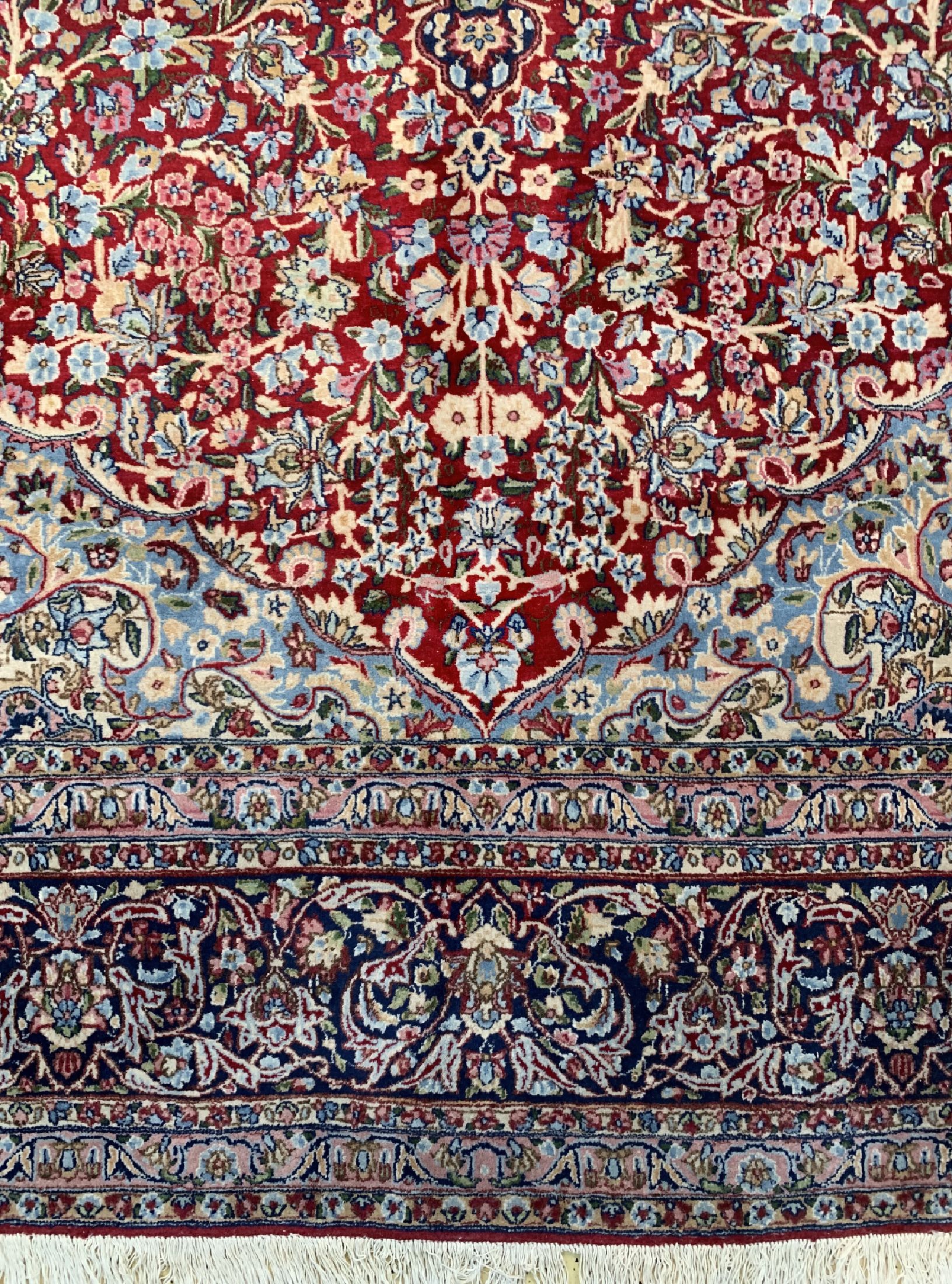 Detail b: Kerman, Persien, um 1940/50, Wolle auf Baumwolle, ca. 402 x 302 cm, EHZ: 3