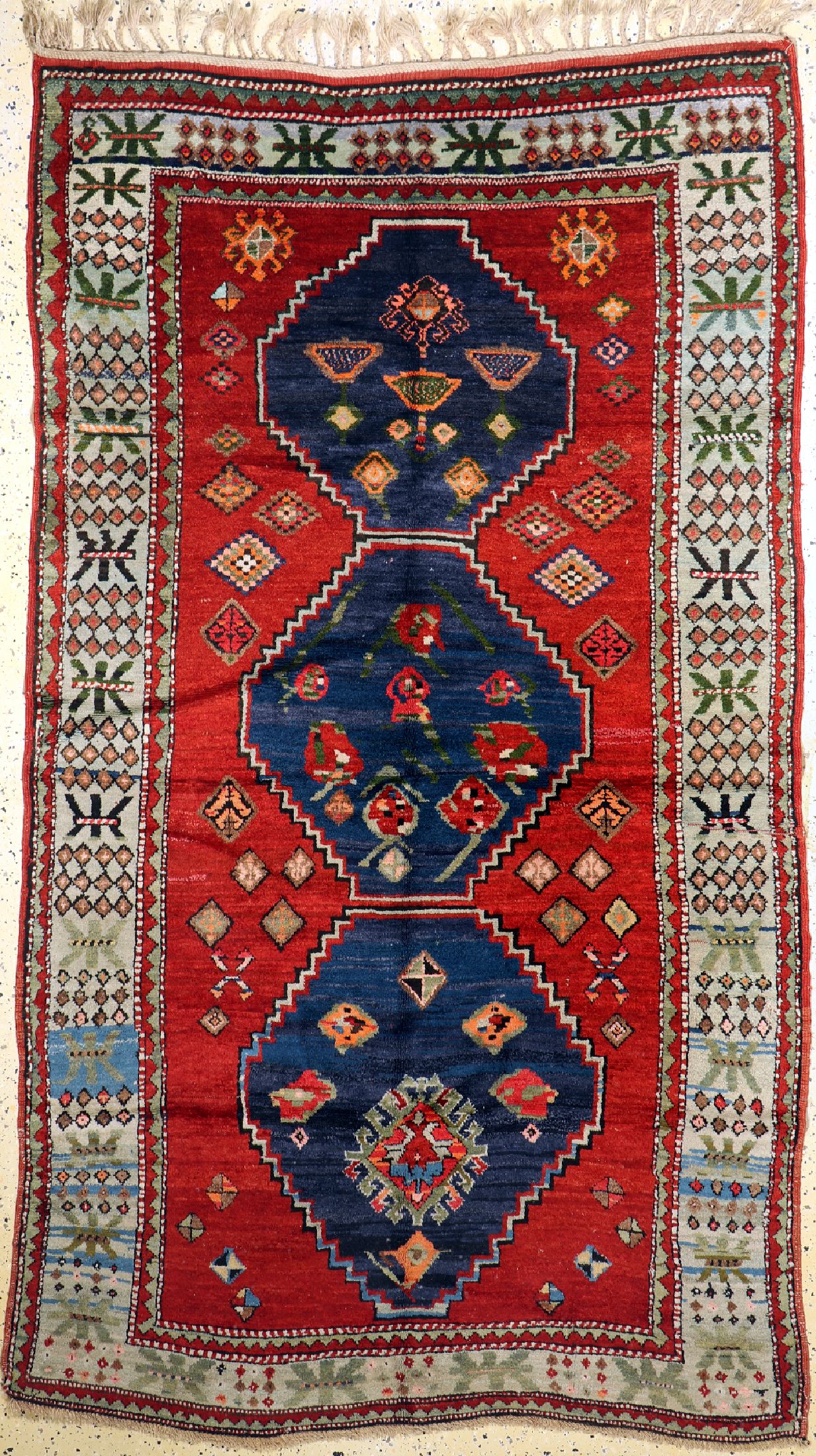 Kazak alt, Kaukasus, um 1950/1960, Wolle auf Wolle, ca. 267 x 154 cm, EHZ: 2