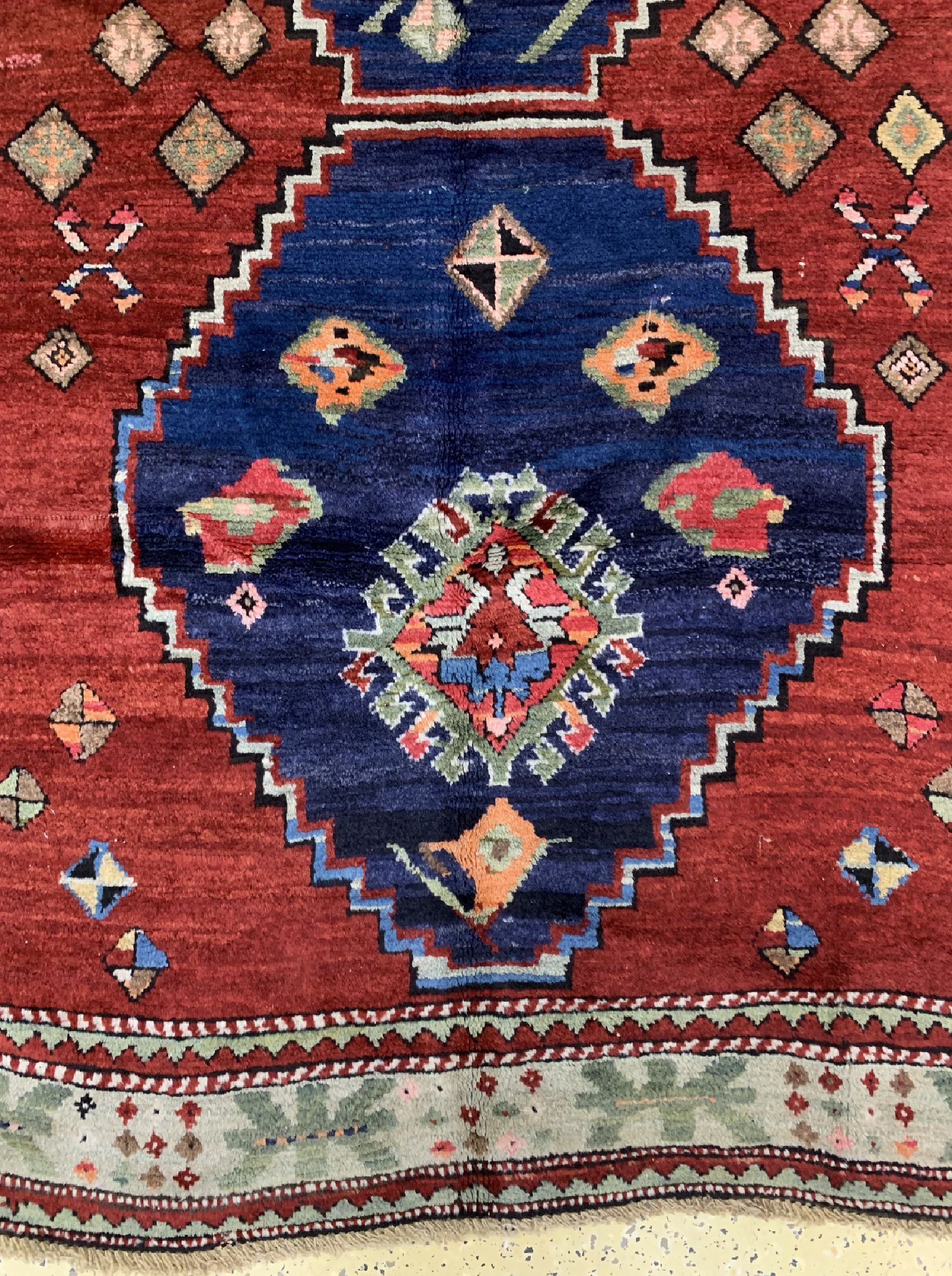 Detail b: Kazak alt, Kaukasus, um 1950/1960, Wolle auf Wolle, ca. 267 x 154 cm, EHZ: 2