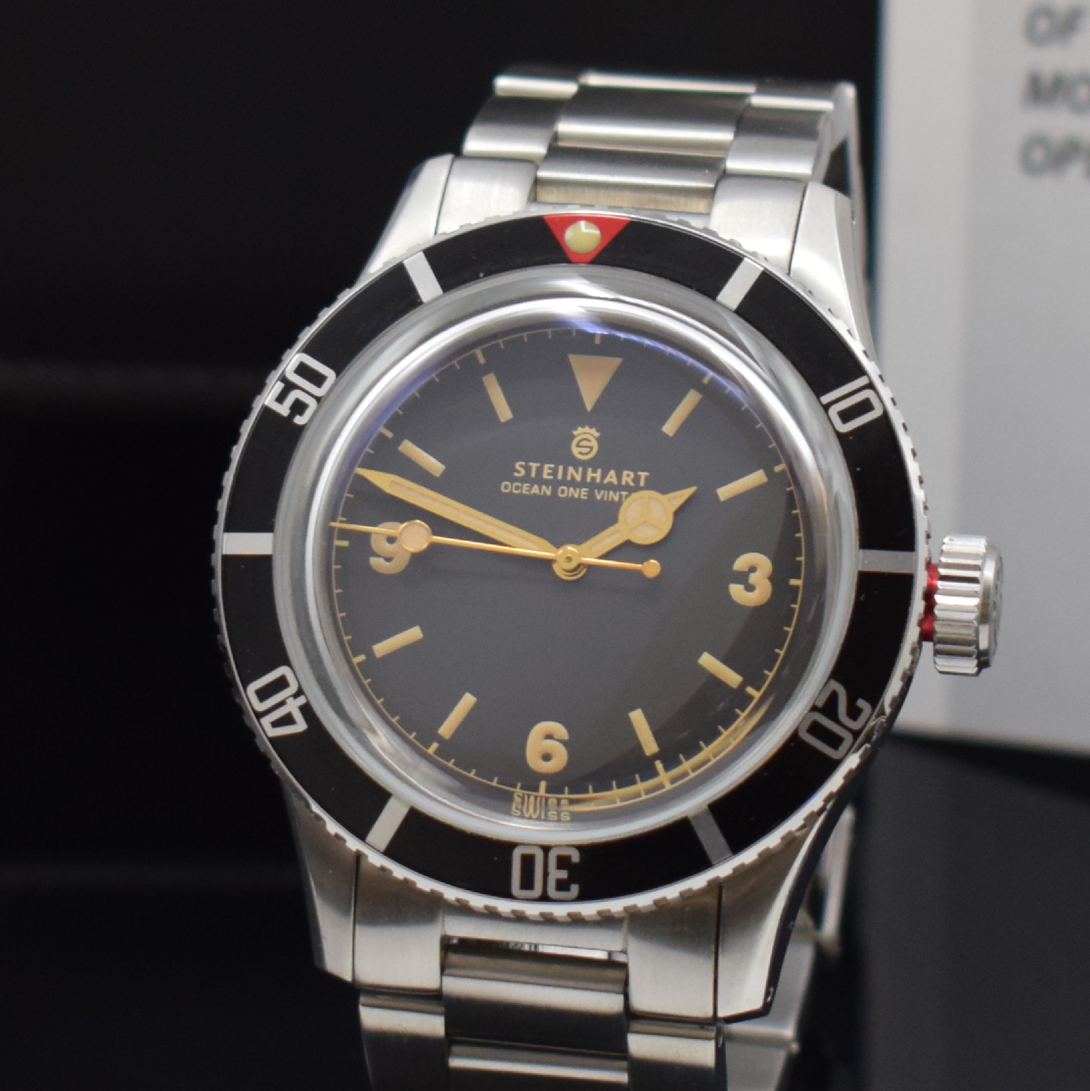 Detail a: STEINHART Ocean One Vintage Herrenarmbanduhr, Schweiz um 2020, Automatik, Boden u. Krone verschr., orig. Gliederband m. Faltschl., Lünette m. 60er ...