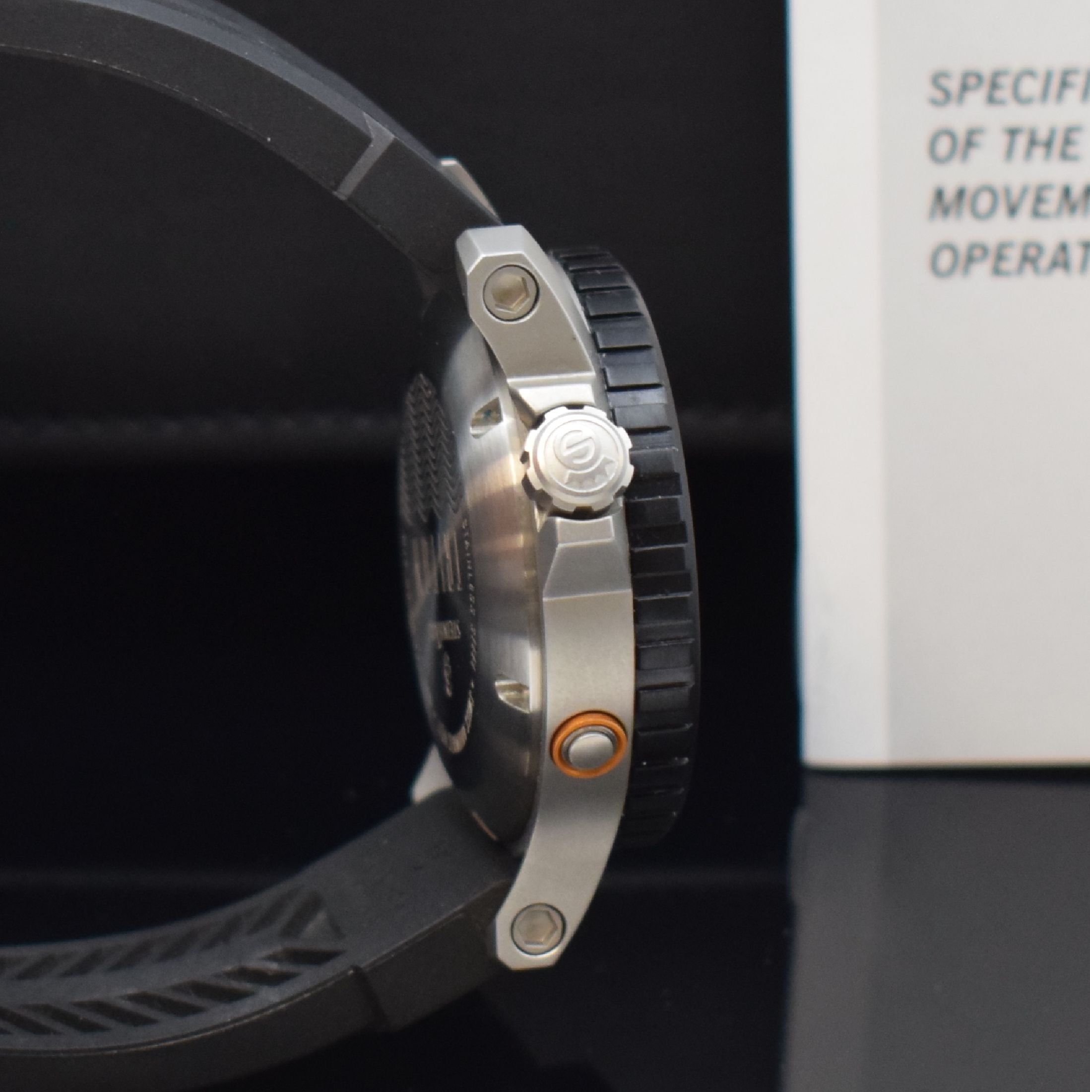 Detail c: STEINHART Triton Herrenarmbanduhr, Schweiz um 2012, Automatik, verschr. Edelstahlgeh., orig. Kautschukband m. dopp. Faltschl., ab Hersteller ...