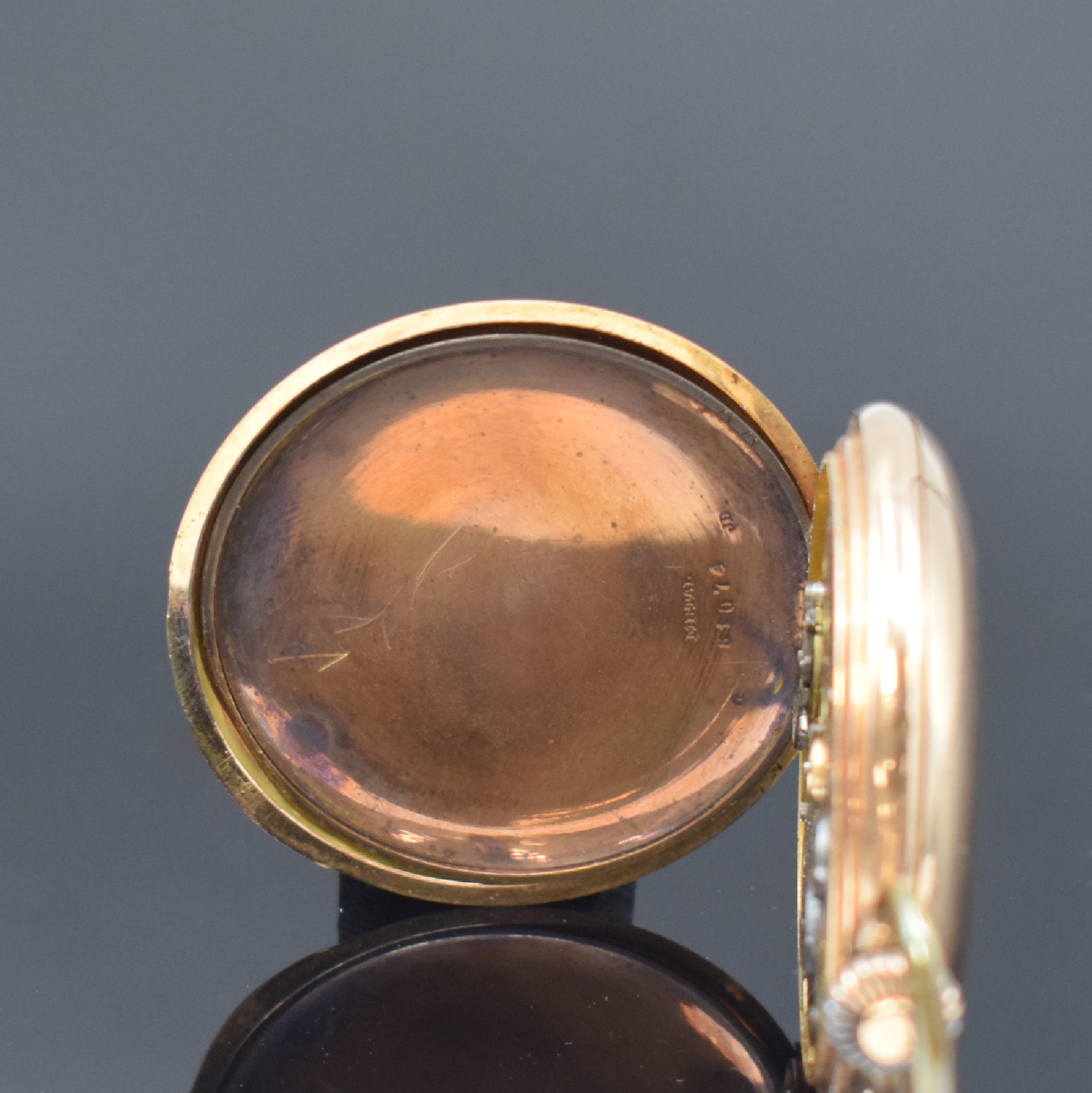 Detail e: SYSTEME GLASHÜTTE Savonette in RG 585/000, Schweiz um 1900, 2-Deckel Goldgehäuse, Emailzifferbl. m. arab. Zahlen, goldene Birnenzeiger, verg. Werk, ...