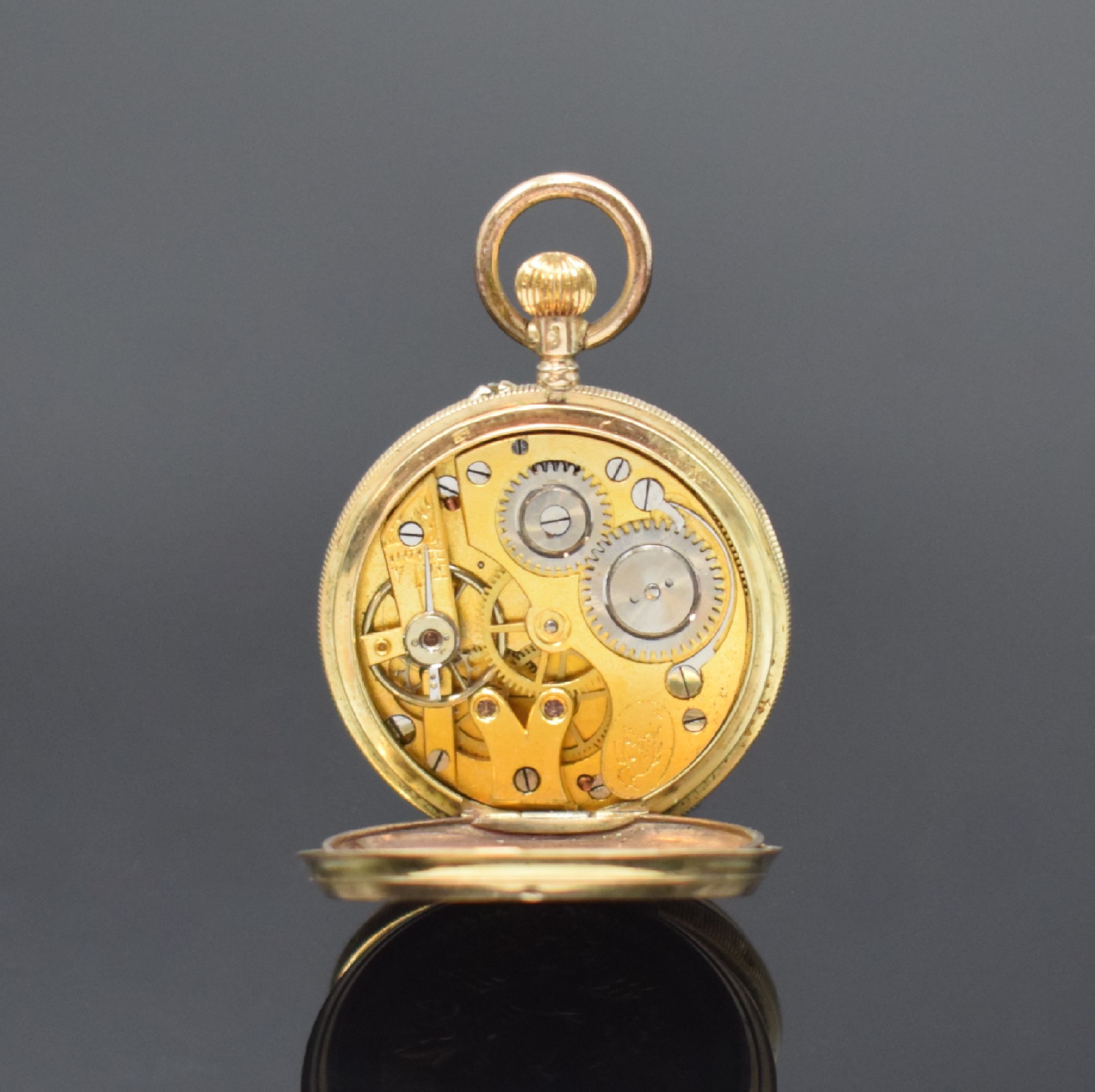 Detail l: 2 Taschenuhren in RG und GG 585/000, Schweiz um 1900, 1.) Herrensavonette m. 2-Deckel Gold, nicht vollständig u. stark besch., D. ca. 53 mm, EZ 4, ...
