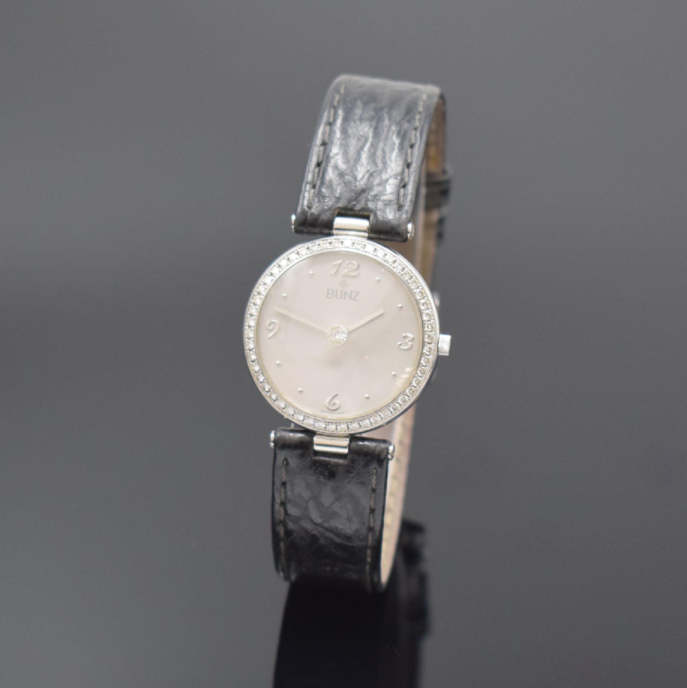 BUNZ ausgefallene Armbanduhr DIAMONDTIME, Schweiz um 2005, quarz, Edelstahl inkl. orig. Lederband m. orig. Dornschl., Boden 6-fach verschr., Lünette ...