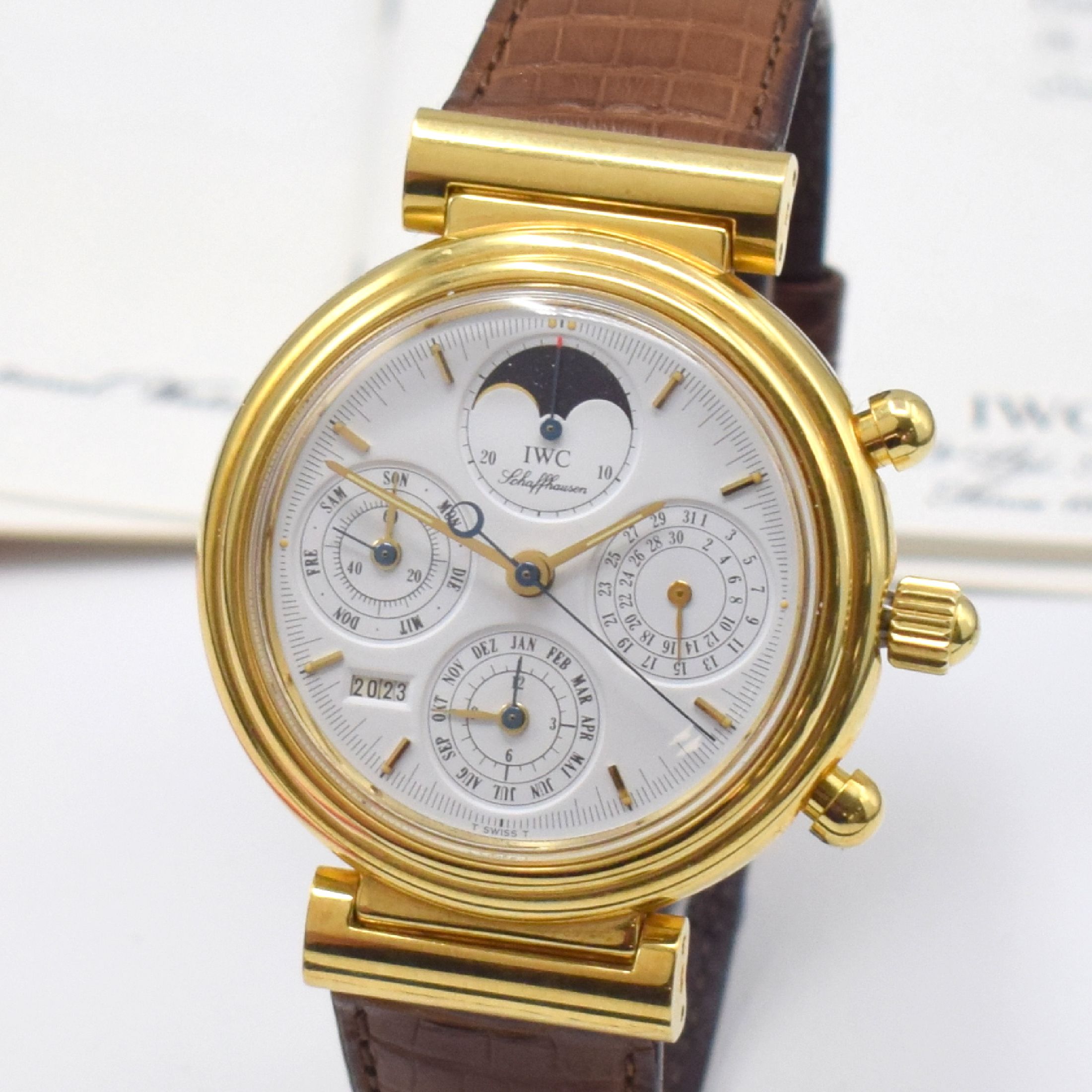 Detail a: IWC feiner astronomischer Armbandchronograph Modell Da Vinci mit ewigem Kalender Referenz 3750 in GG 750/000, Automatik, orig. Lederband m. orig. ...