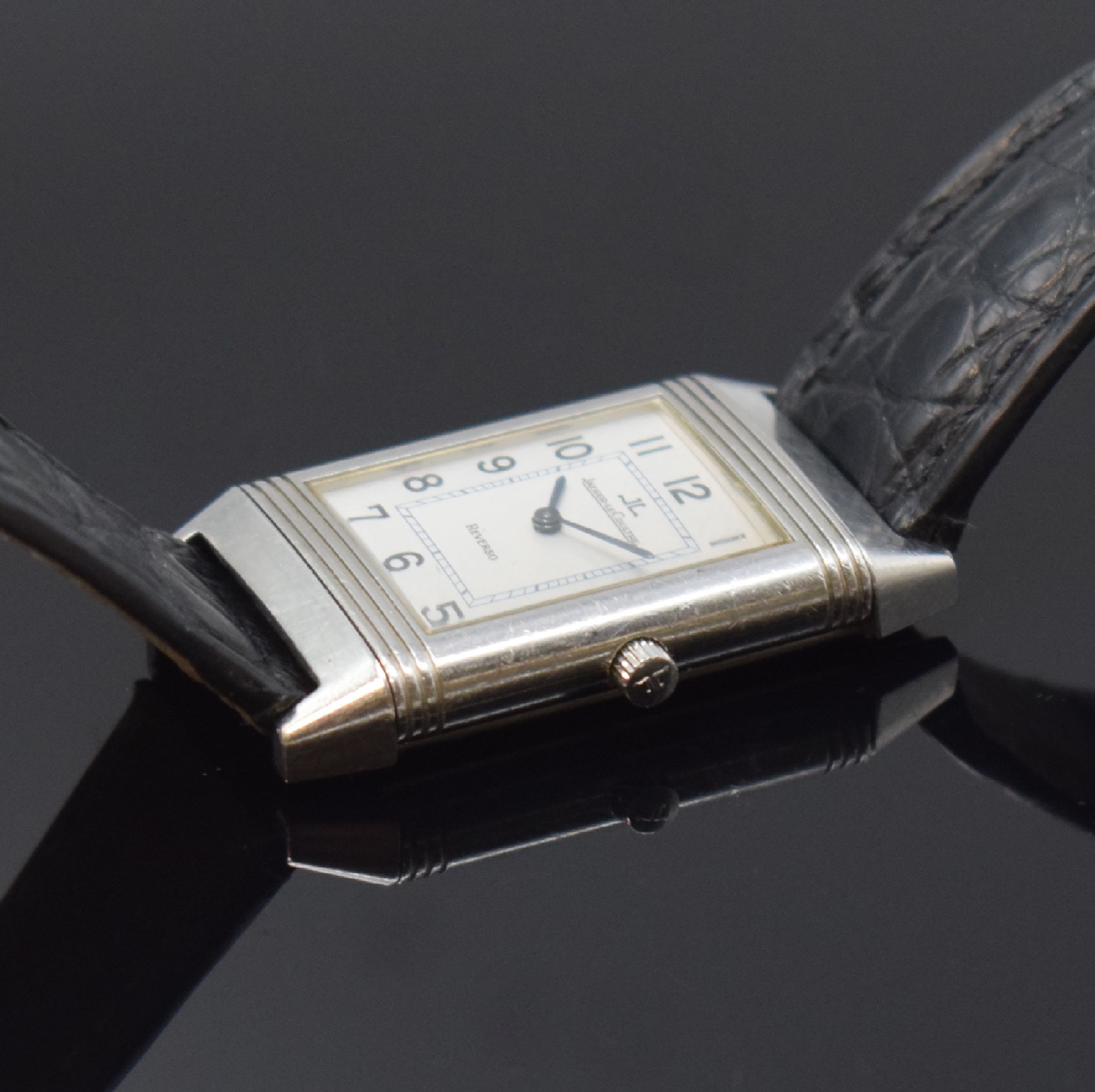 Detail d: Jaeger-LeCoultre Reverso Herrenarmbanduhr in Edelstahl Referenz 250.8.86, Schweiz um 2000, Handaufzug, drehbares Innengehäuse, Lederband m. orig. ...