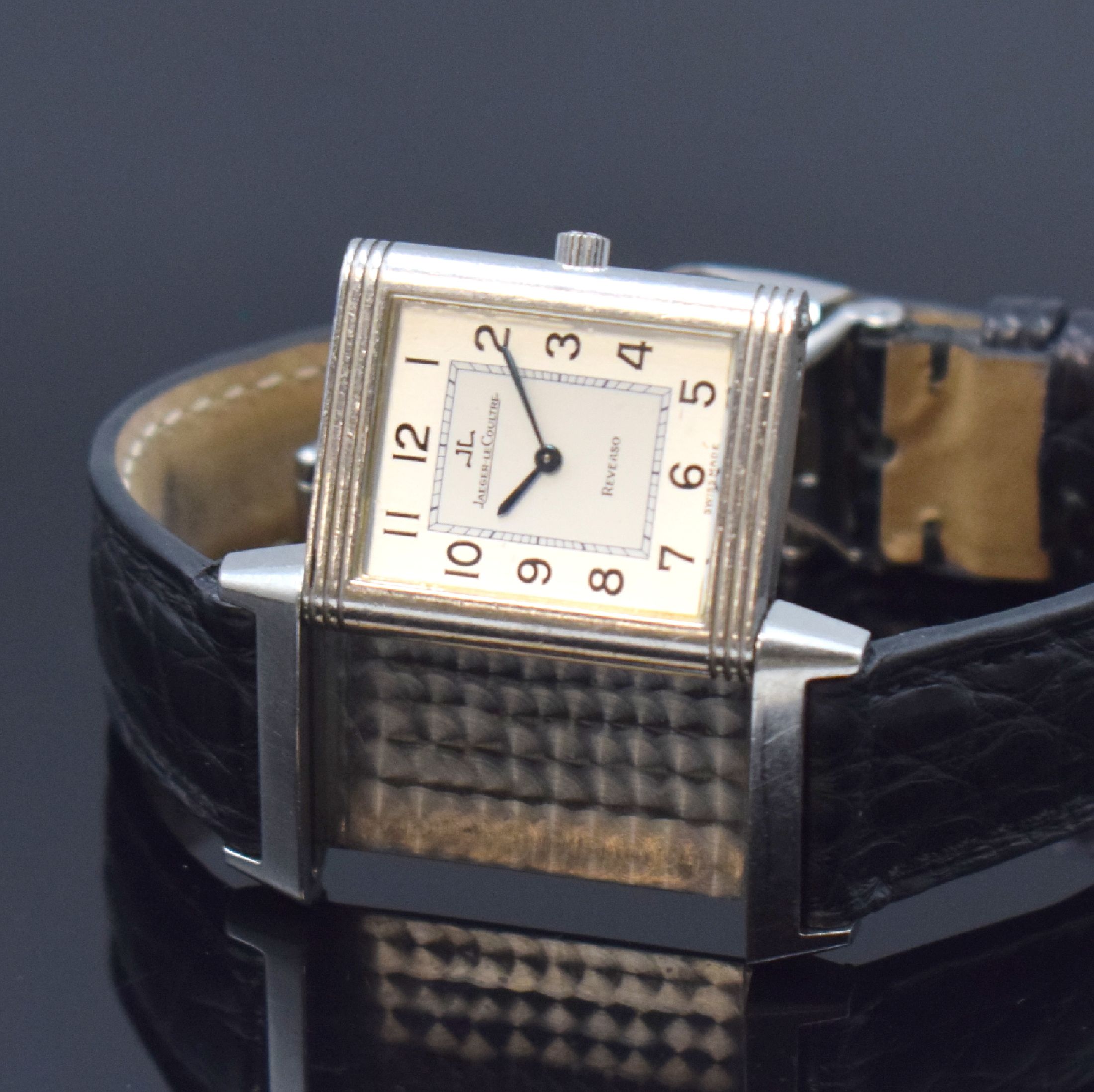 Detail f: Jaeger-LeCoultre Reverso Herrenarmbanduhr in Edelstahl Referenz 250.8.86, Schweiz um 2000, Handaufzug, drehbares Innengehäuse, Lederband m. orig. ...