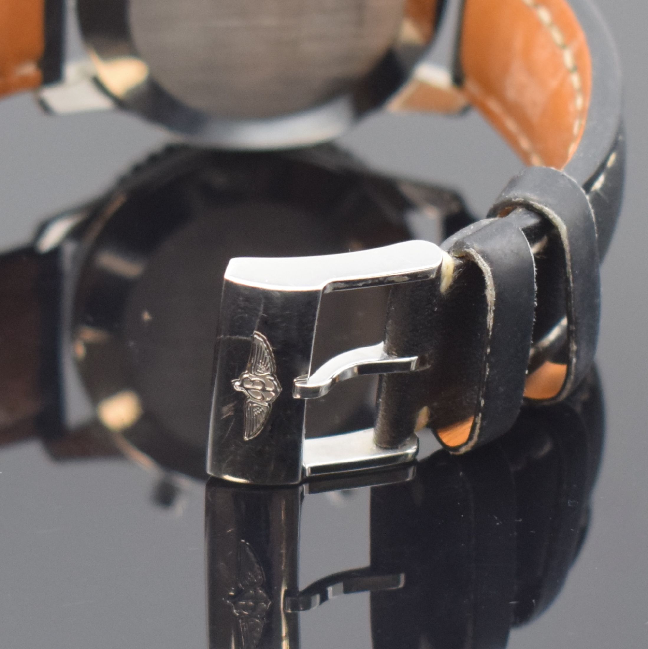 Detail b: BREITLING NAVITIMER Referenz 806E Fliegerchronograph in Stahl, Schweiz um 1970, Handaufzug, unpoliertes gedr. Geh., beids. drehb. ...