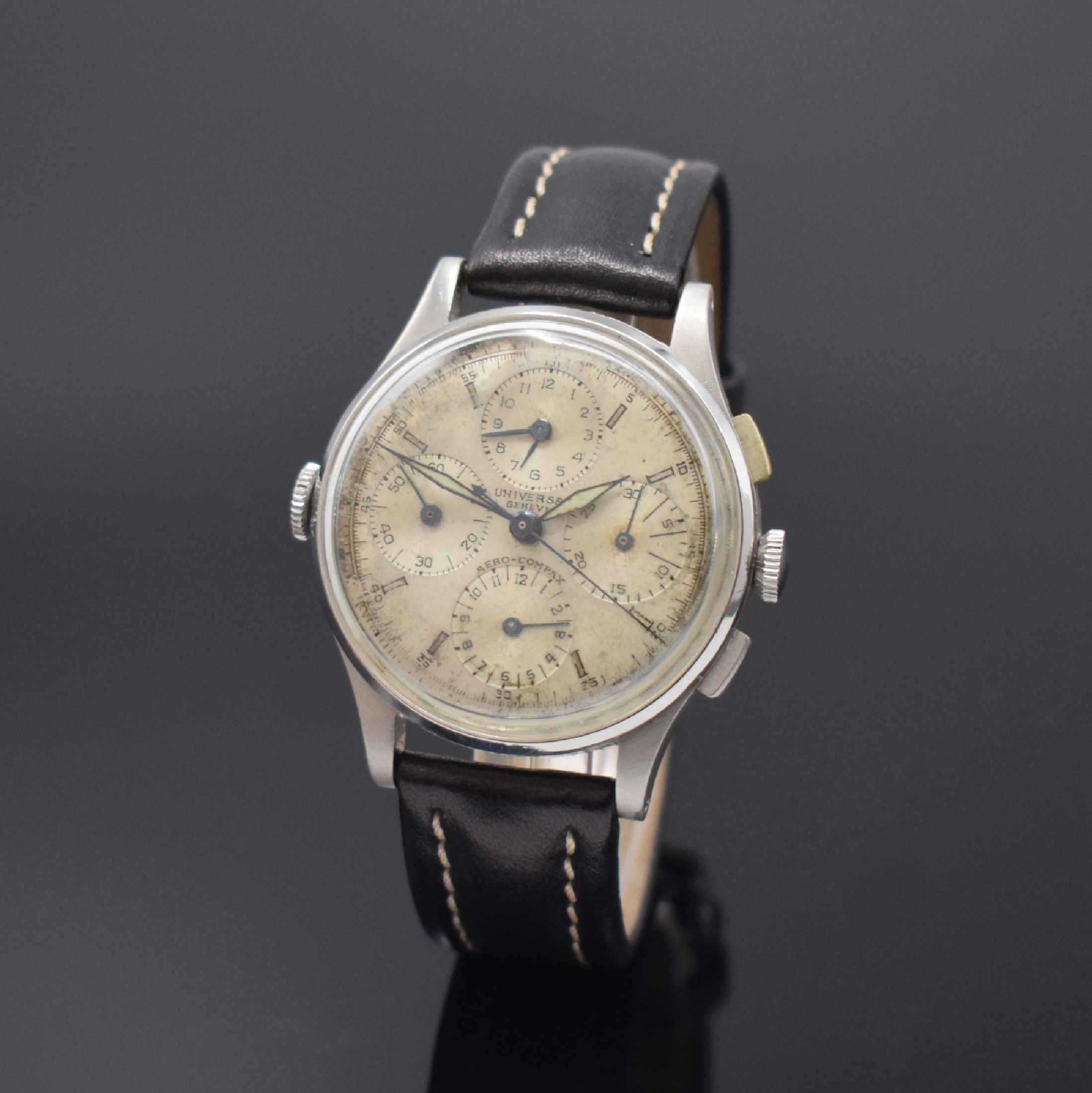 UNIVERSAL GENEVE AERO-COMPAX Schaltradchronograph in Stahl Referenz 22414, Schweiz um 1945, Handaufzug, 3-tlg. Geh., Boden u. Glasrand aufgedr., ...