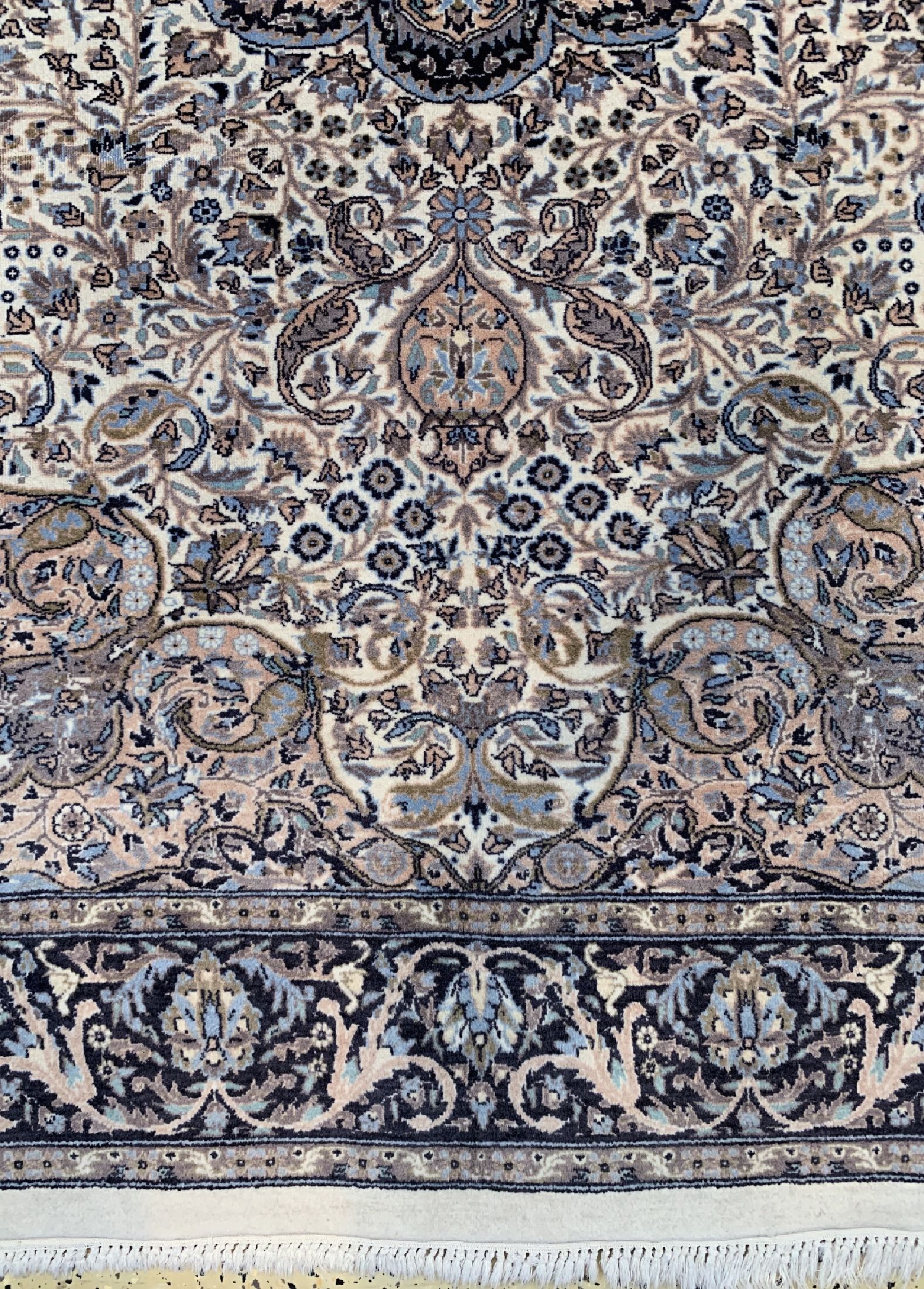 Detail b: Lahor, Pakistan, um 1960, Wolle auf Baumwolle, ca. 182 x 121 cm, EHZ: 2
