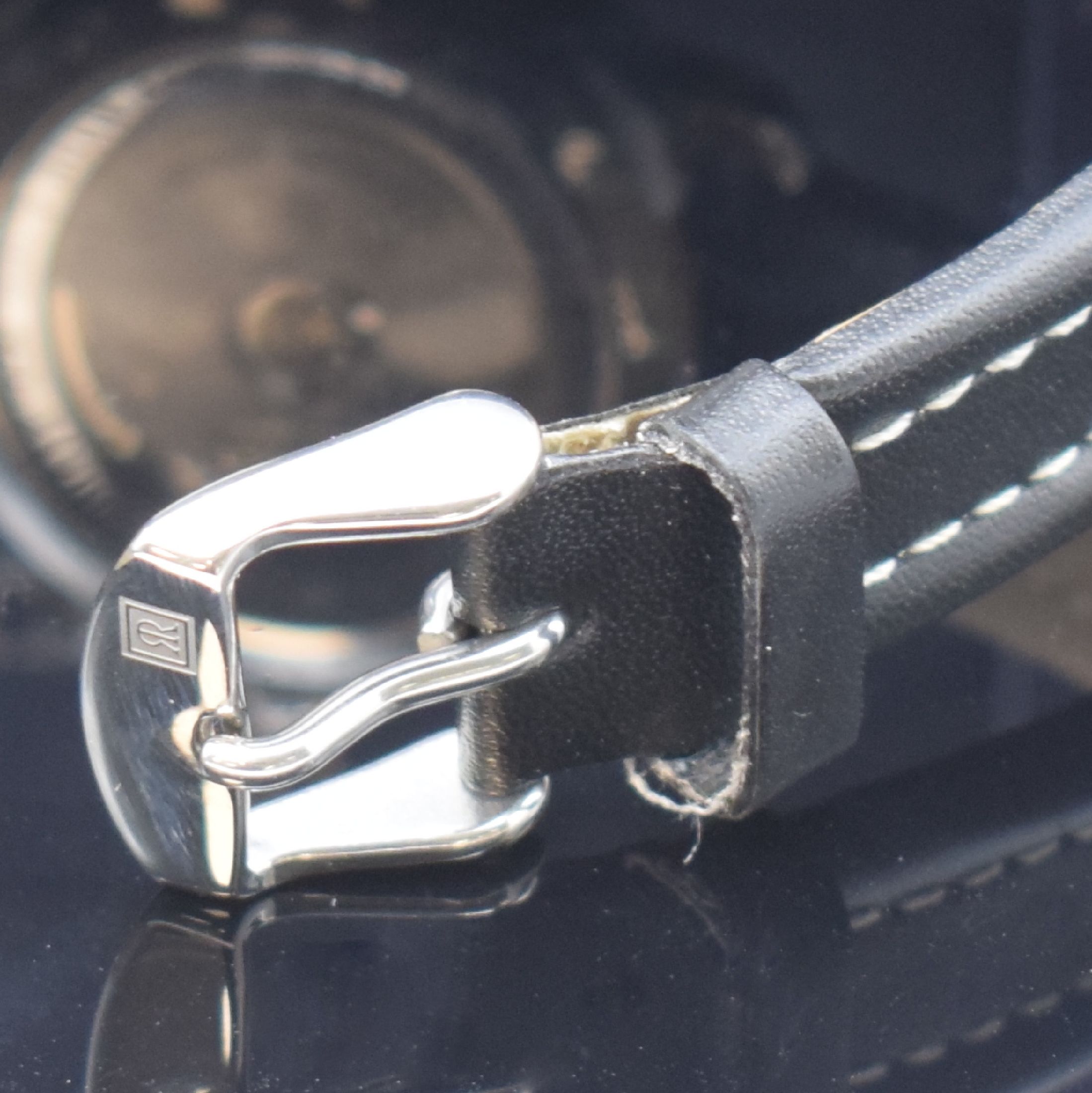 Detail b: REVUE THOMMEN Herrenarmbanduhr mit Chronograph, Schweiz um 2006, Automatik, beids. vergl. Edelstahlgeh., Boden aufgedr., orig. Lederband m. orig. ...