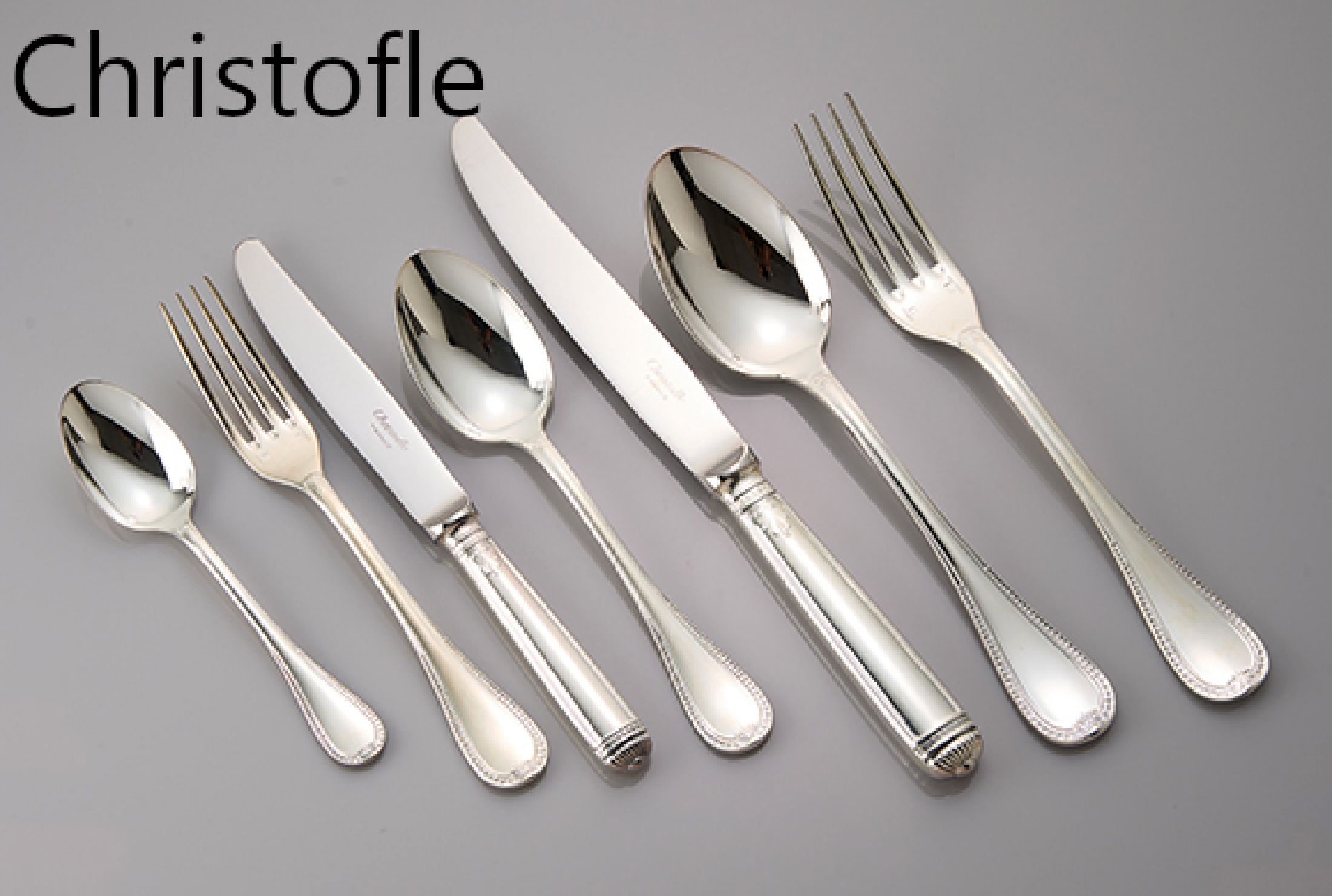 42 teiliges CHRISTOFLE Besteck, Malmaison, versilbert, best. aus: 6 Menuemesser, 6 Menue-gabeln, 6 Menuelöffel, 6 Dessertlöffel, 6 Dessertgabeln, ...