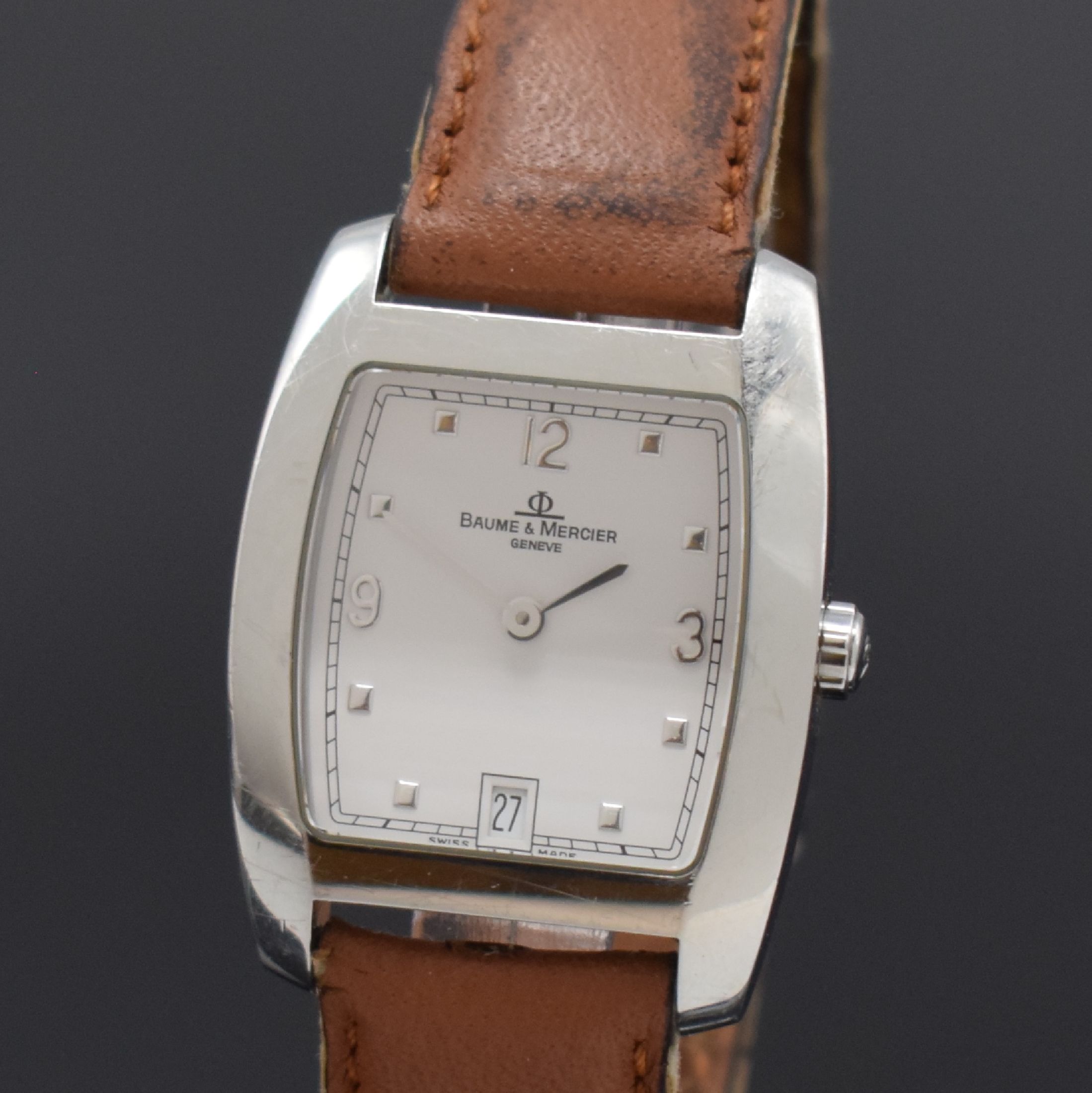 Detail a: BAUME & MERCIER Hampton Armbanduhr in Stahl Referenz MV045147, Schweiz um 2010, quarz, Boden gedr., Lederband m. orig. Faltschl., weißes Zifferbl. ...