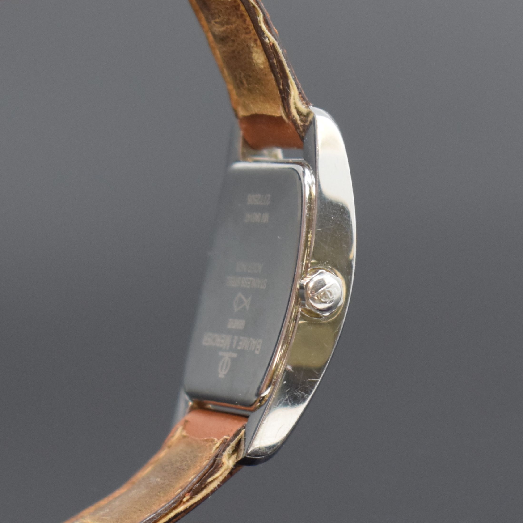 Detail c: BAUME & MERCIER Hampton Armbanduhr in Stahl Referenz MV045147, Schweiz um 2010, quarz, Boden gedr., Lederband m. orig. Faltschl., weißes Zifferbl. ...