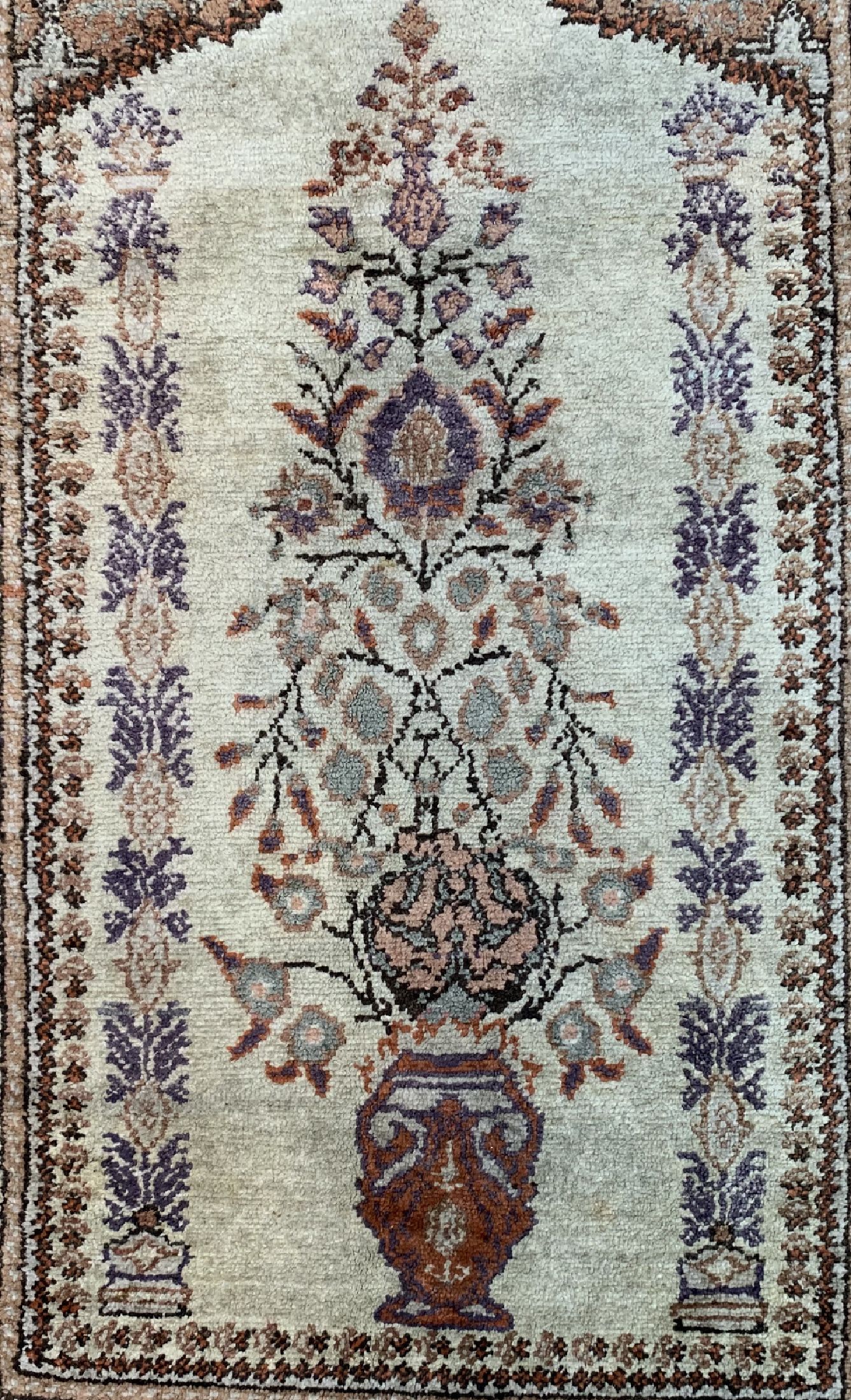 Detail b: Lot aus 2 Kayseri, Türkei, ca. 50 Jahre, merzerisierte Baumwolle, ca. 140 x 90 cm, EHZ:2, reinigungsbedürftig
