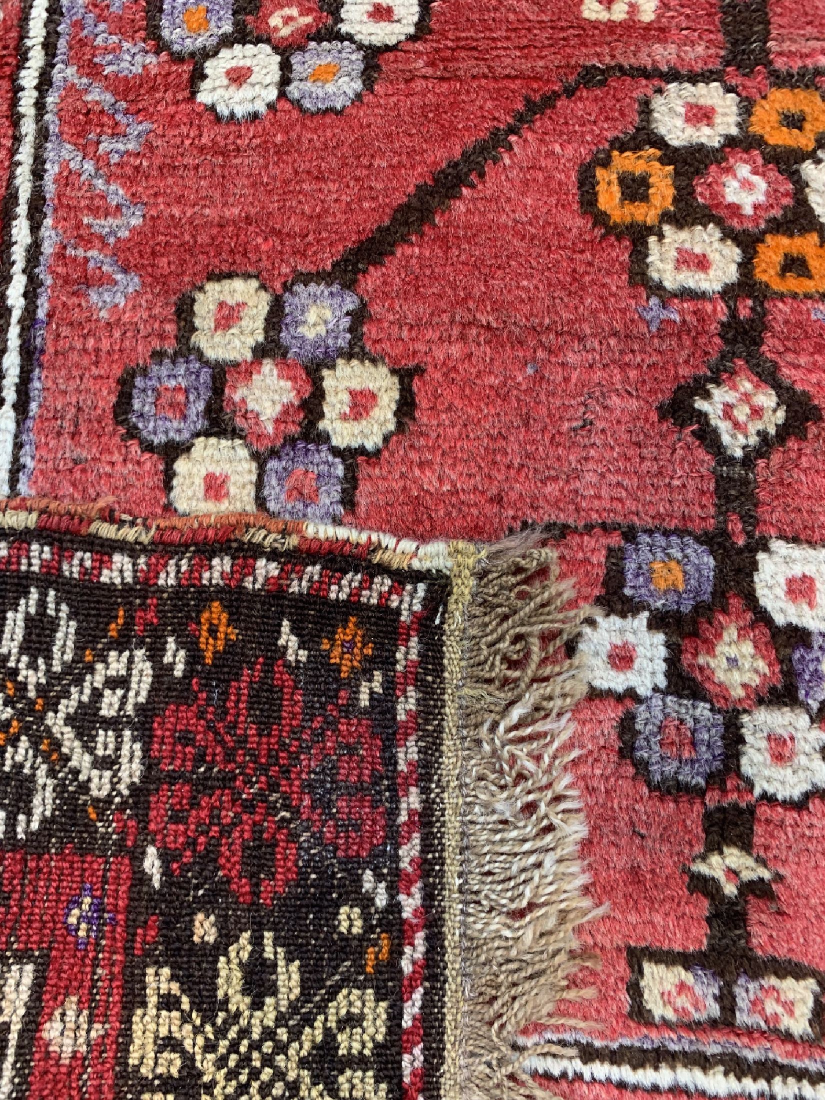 Detail d: Bergama, Türkei, ca. 60 Jahre, Wolle auf Wolle, ca. 125 x 108 cm, EHZ: 2-3