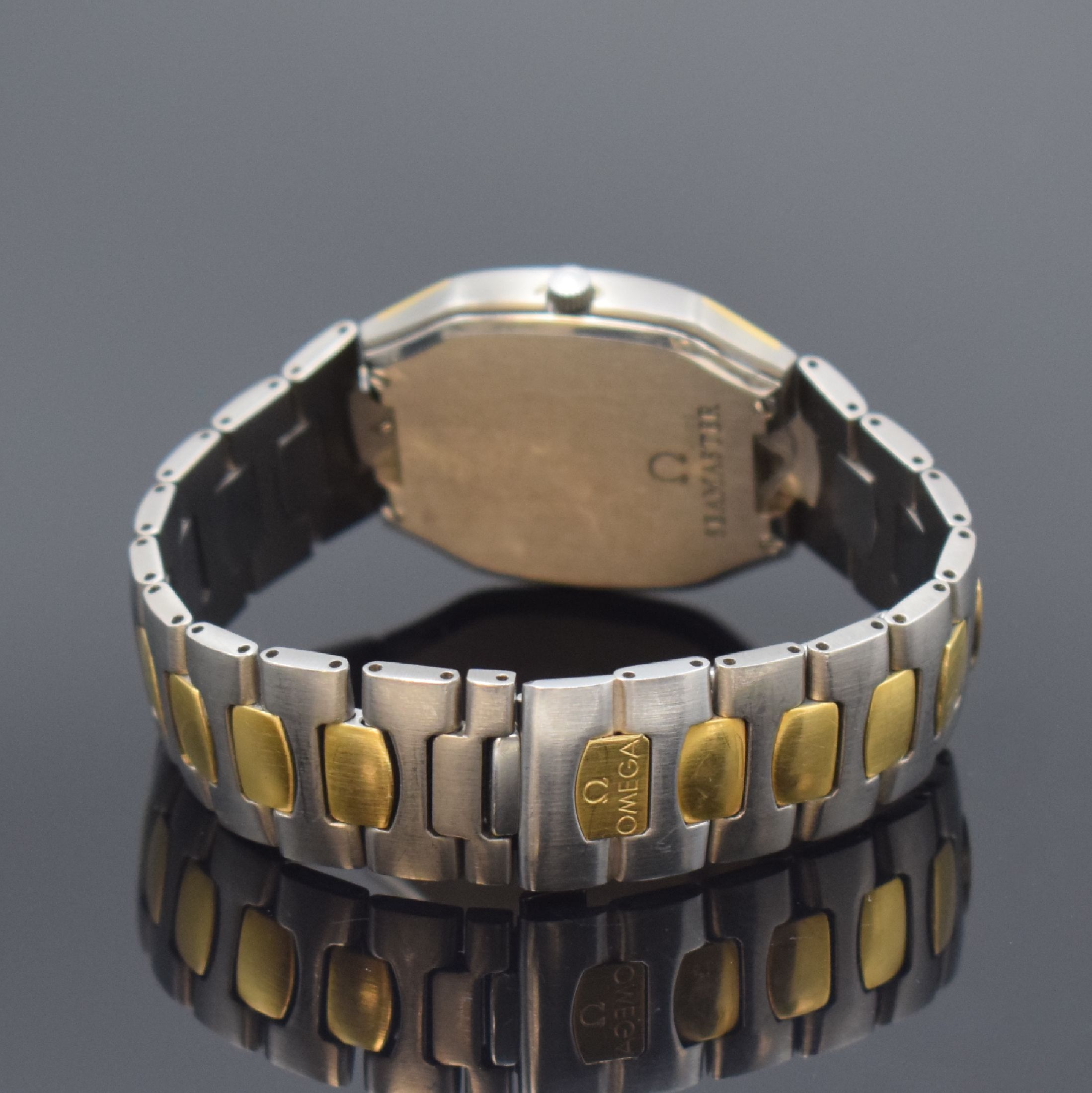 Detail c: OMEGA Seamaster Polaris Herrenarmbanduhr mit Multifunktionsanzeige, Schweiz um 1990, quarz mit Digital- u. analoger Anzeige, Titangeh. teils m. Gold ...