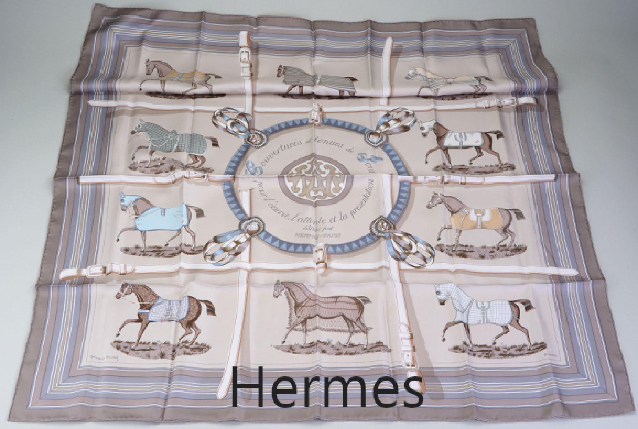 HERMES Carree , "Couvertures et tenues de Jour pour l´écurie, l´attente et la presentation", Made in France, 100 % Seide, Grund beigef., ...