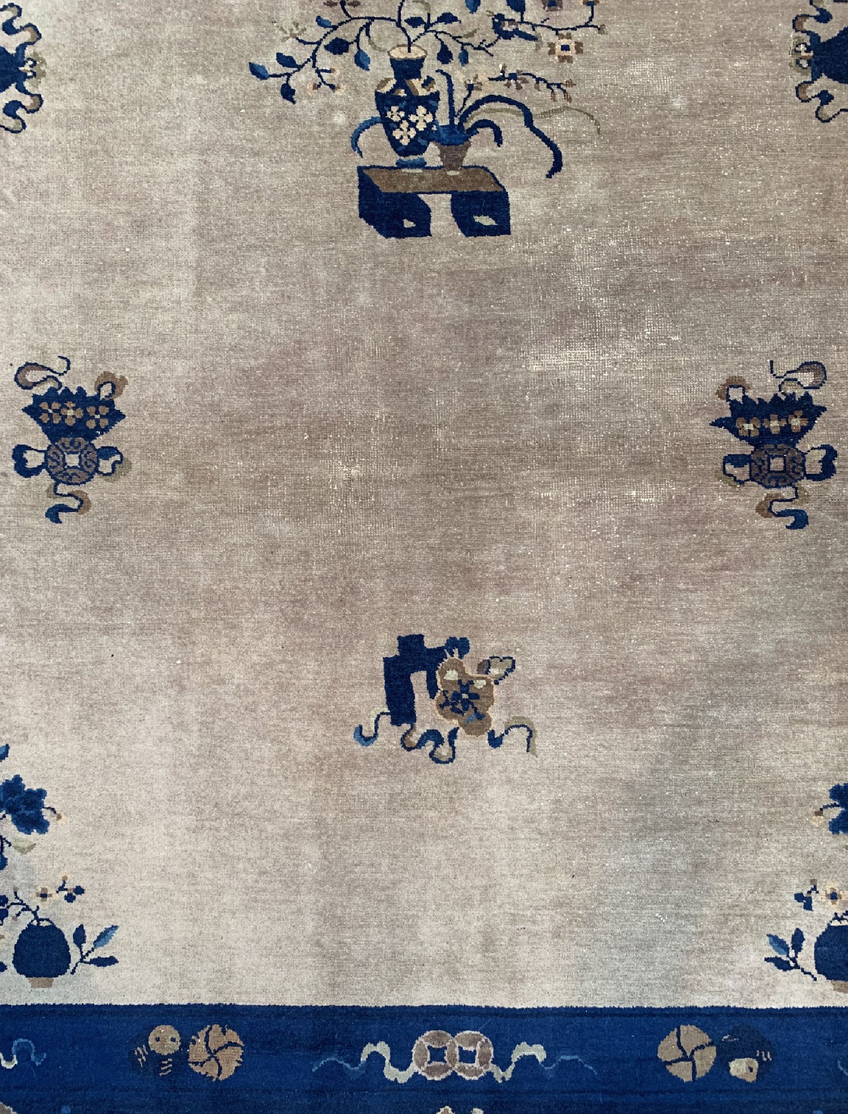 Detail b: Antiker Peking, China, um 1900, Wolle auf Baumwolle, ca. 350 x 285 cm, EHZ: 3-4