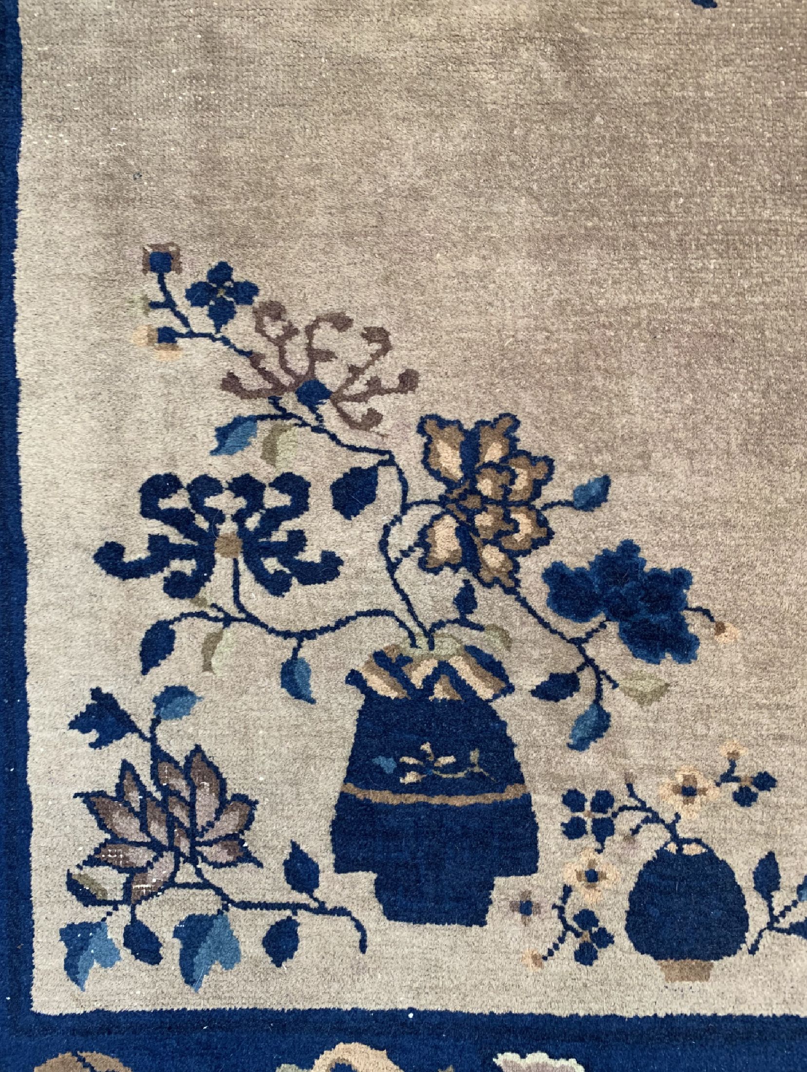 Detail d: Antiker Peking, China, um 1900, Wolle auf Baumwolle, ca. 350 x 285 cm, EHZ: 3-4