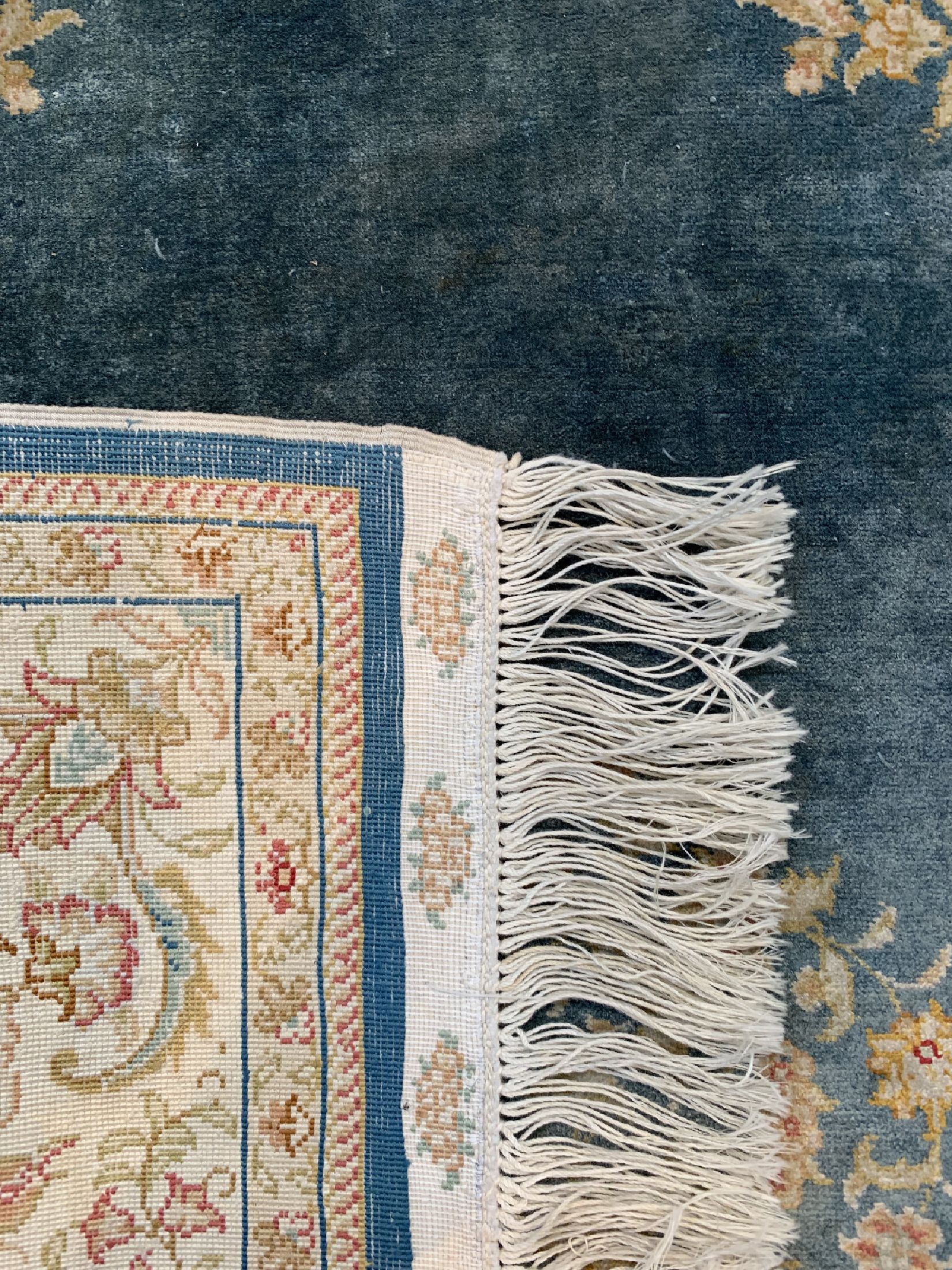 Detail d: Istanbul Seide, Türkei, ca. 30 Jahre, reineNaturseide, ca. 140 x 95 cm, EHZ: 2