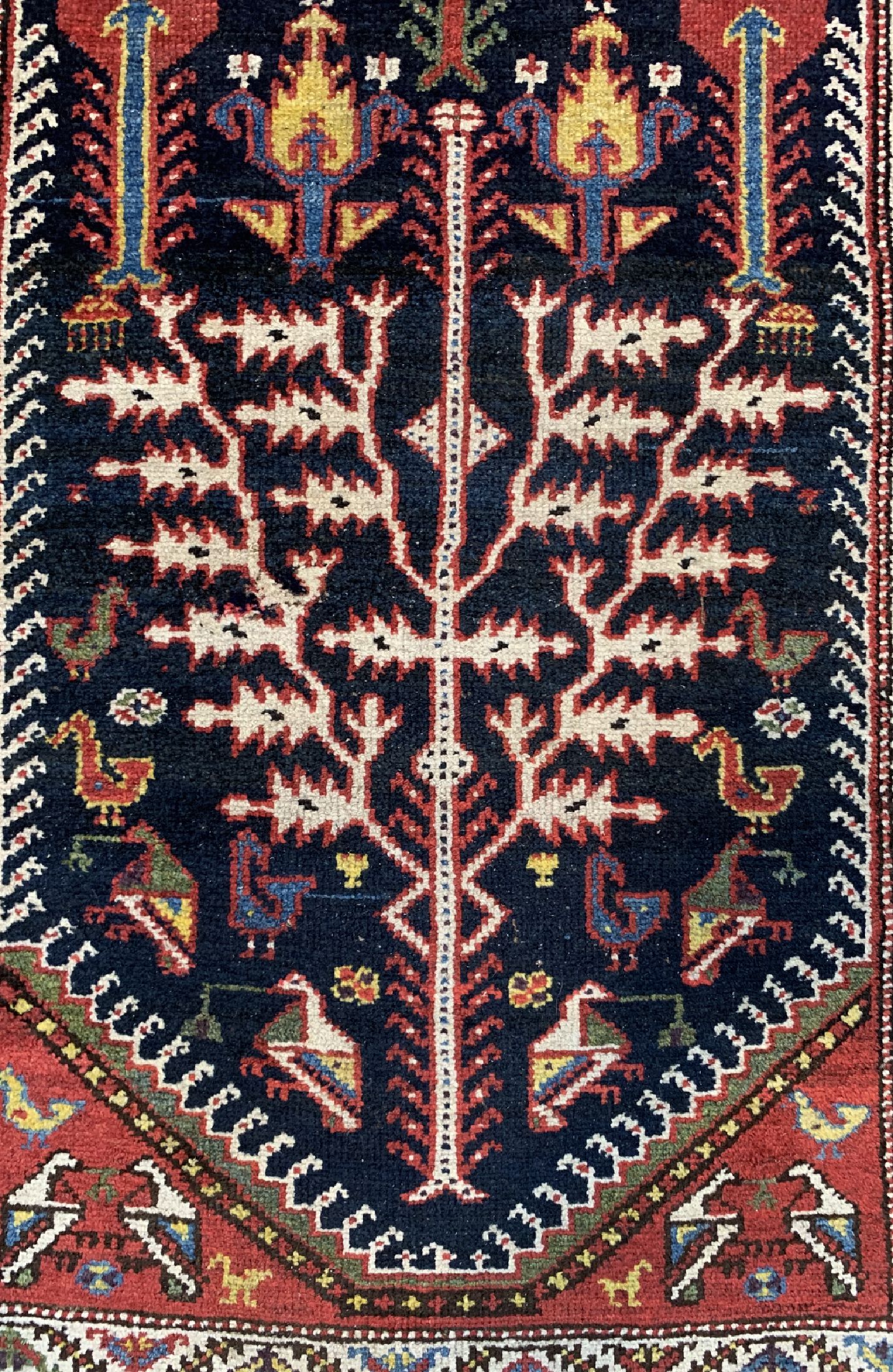 Detail b: Kurdi Dorfteppich, Persien, um 1910/1920, Wolle auf Wolle, ca. 306 x 113 cm, EHZ: 2