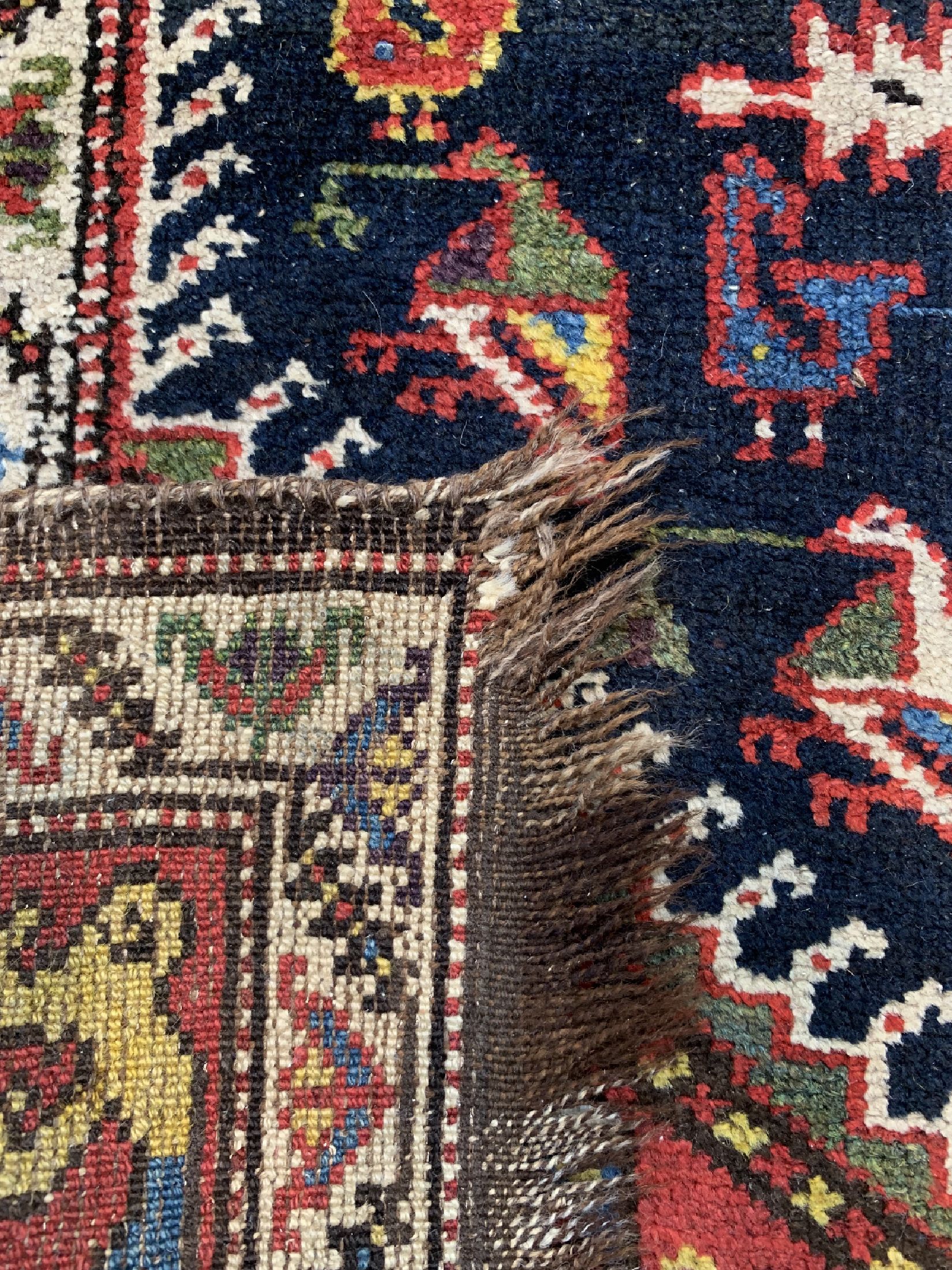 Detail e: Kurdi Dorfteppich, Persien, um 1910/1920, Wolle auf Wolle, ca. 306 x 113 cm, EHZ: 2