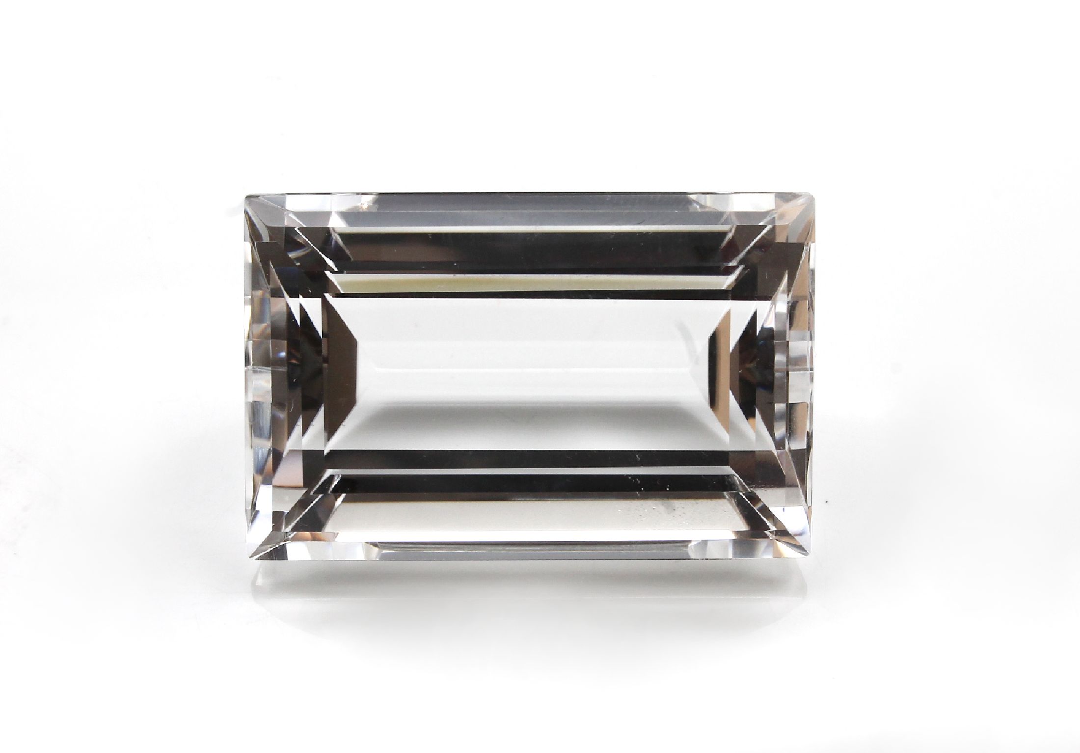 Bergkristall, Rechteck, feinste Qualität und Reinheit, schwieriger Schliff, lange Facetten, Schmuckstein, ca. 35.8 g, ca. 179 ct, ca. 42.7 x 27 mm, ...