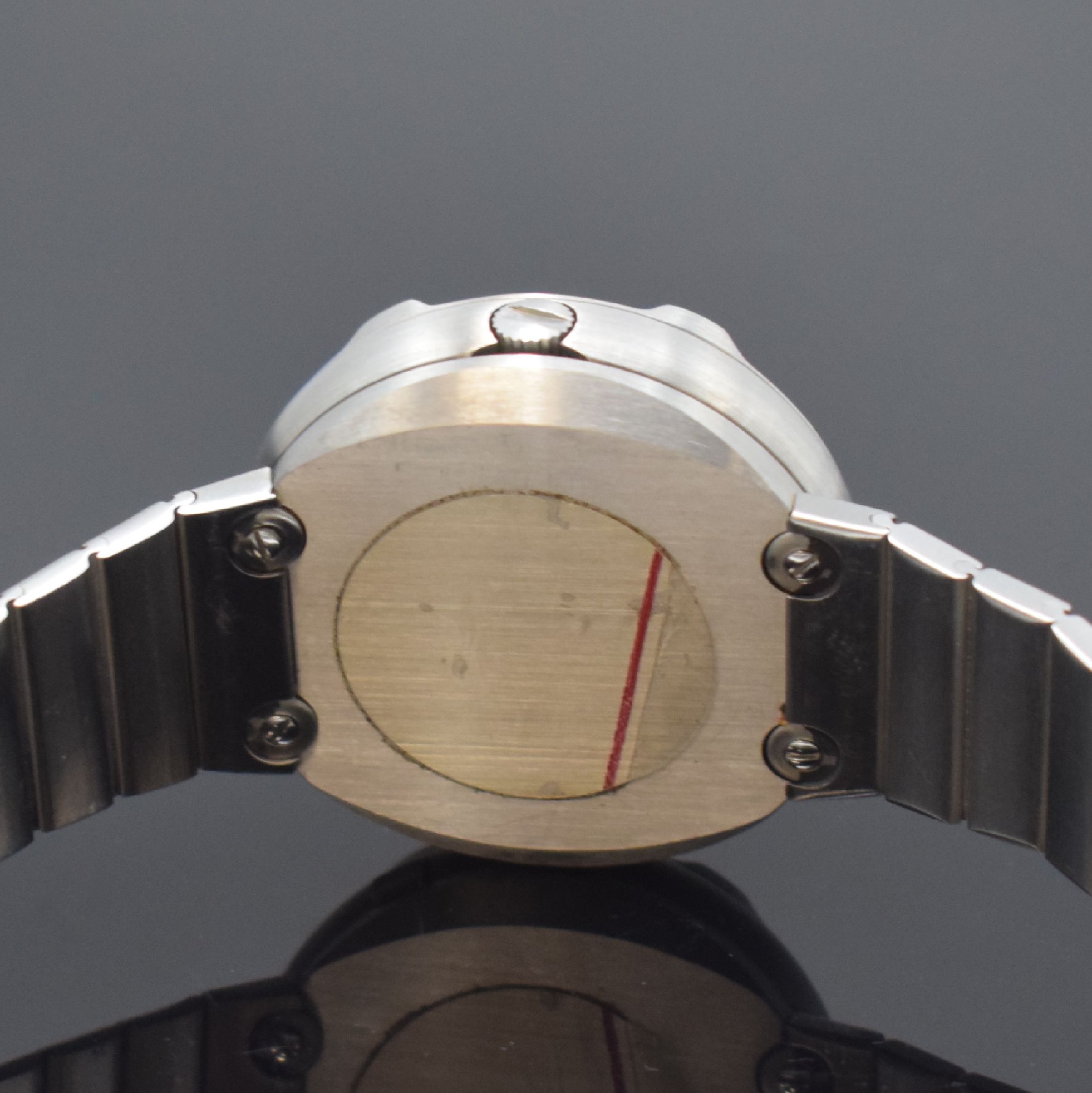 Detail c: DELMA seltene Taucherarmbanduhr in Stahl, Schweiz um 1980, quarz, 2-teil. Monocoque-Geh. m. Bajonette-Befestigung im Band integr., eins. drehb. ...