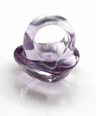 26685358d - Exclusive coloured stone ring