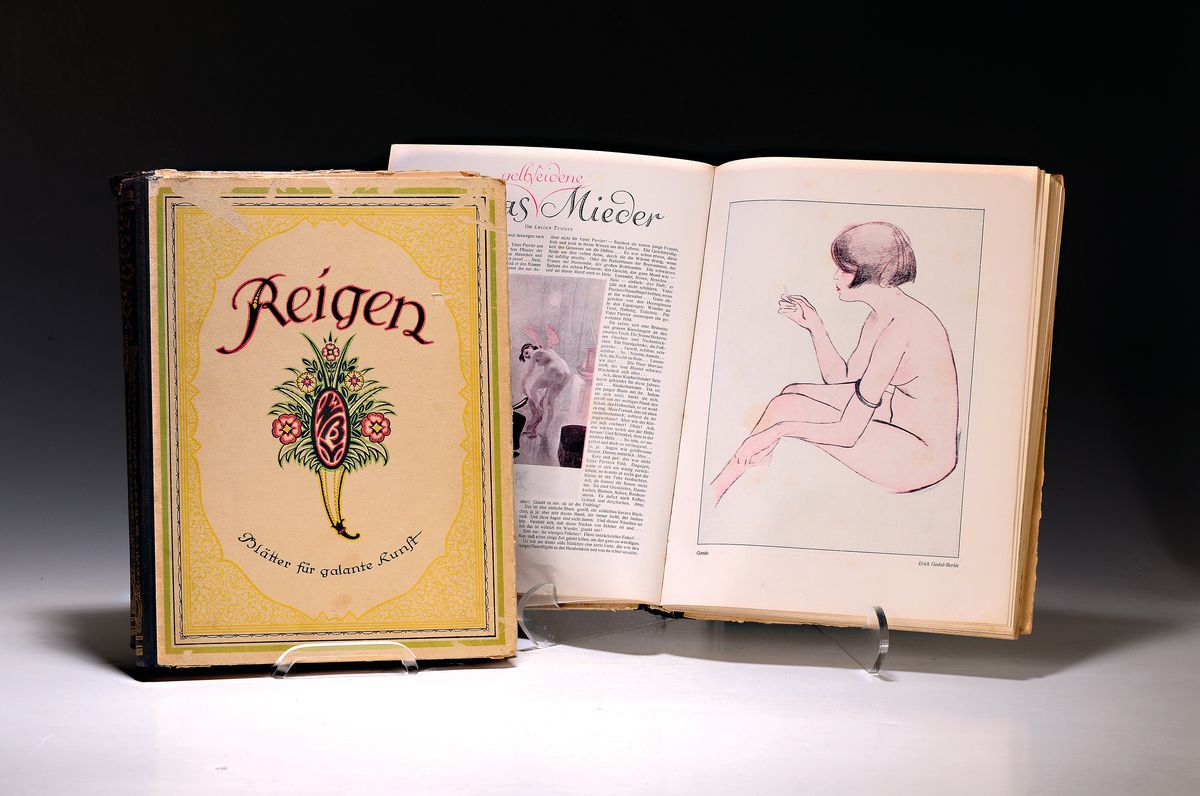 4 Jahrgänge Reigen, Blätter für galante Kunst, 1922/23/24 und 1926, jeweils in einem Band gebunden, Pappeeinband, Einbände leicht beschädigt, ...