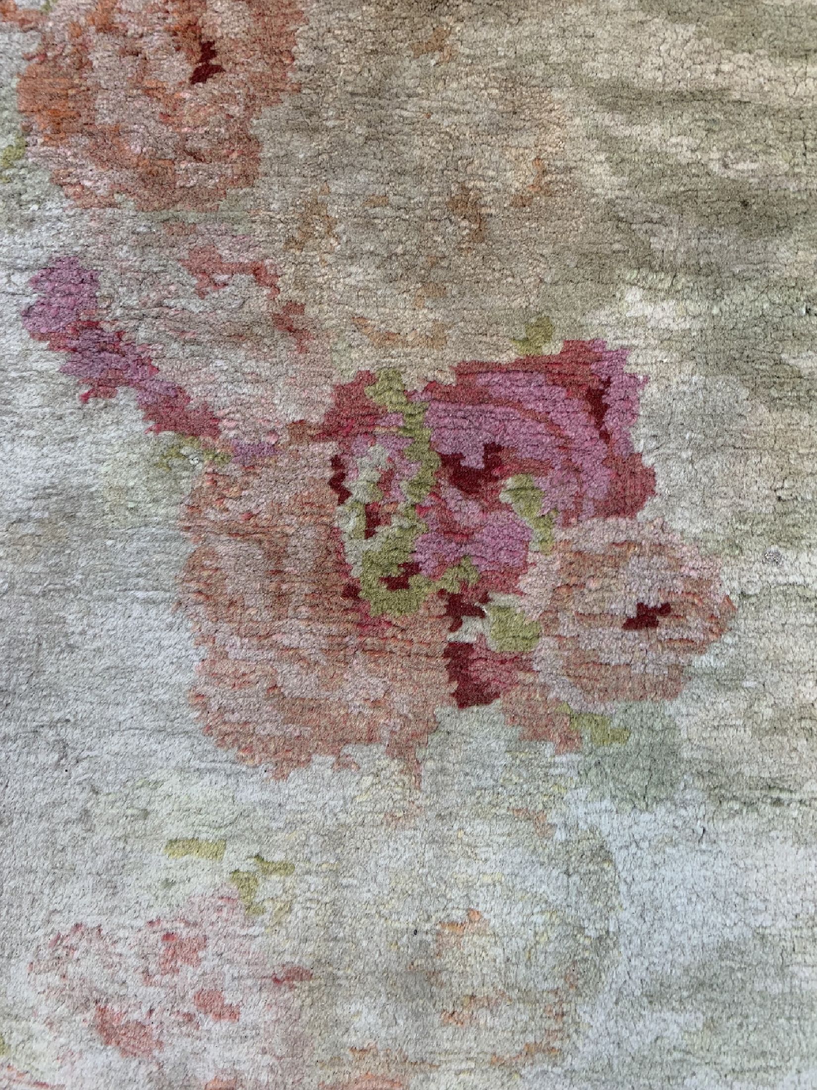 Detail d: Antiker Savonnerie, Frankreich, 19.Jhd, Wolle auf Baumwolle, ca. 355 x 263 cm, Reinigungsbedürftig, EHZ: 2
