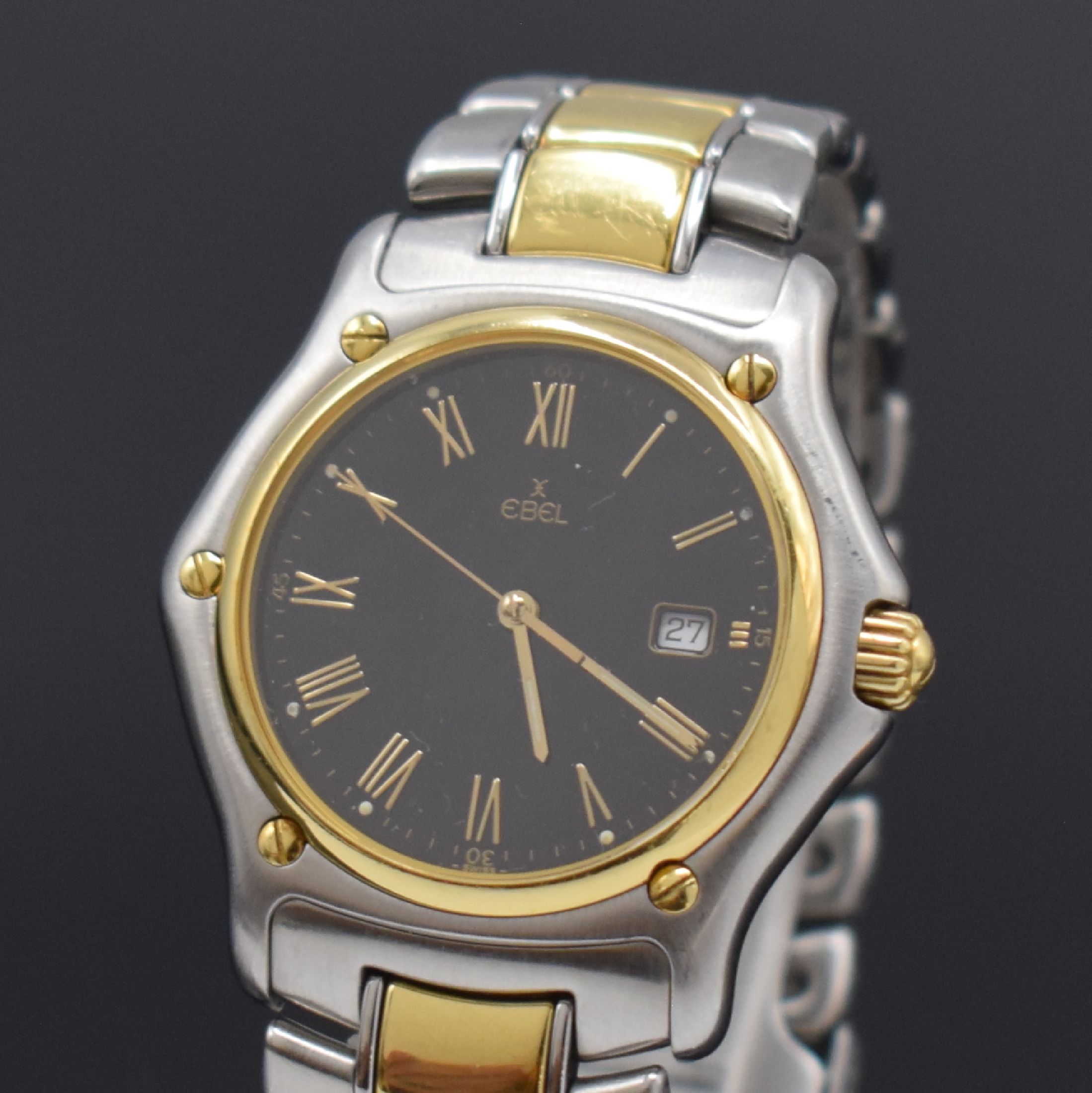 Detail a: EBEL Armbanduhr Serie 1911 Referenz 187902, Schweiz um 1995, quarz, Edelstahlgeh. inkl. z. T. verg. Gliederband m. Faltschl., 18k Goldlünette gegen ...