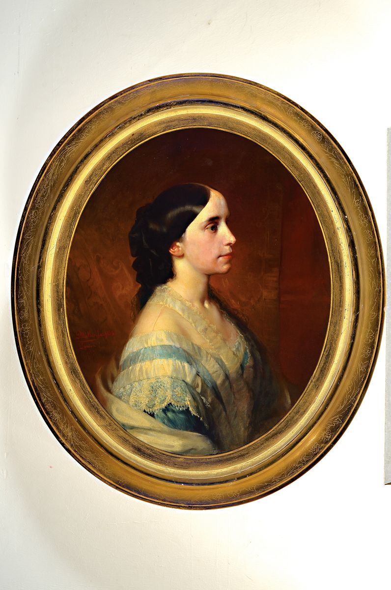 Detail k: Gottlieb Müller, 1827-1884, Porträt einer Frau, Öl/Lwd, seitlich links sign., dat. 1858 und bez. London, im Oval ca. 73x59cm, R. ca. 96x83cm
