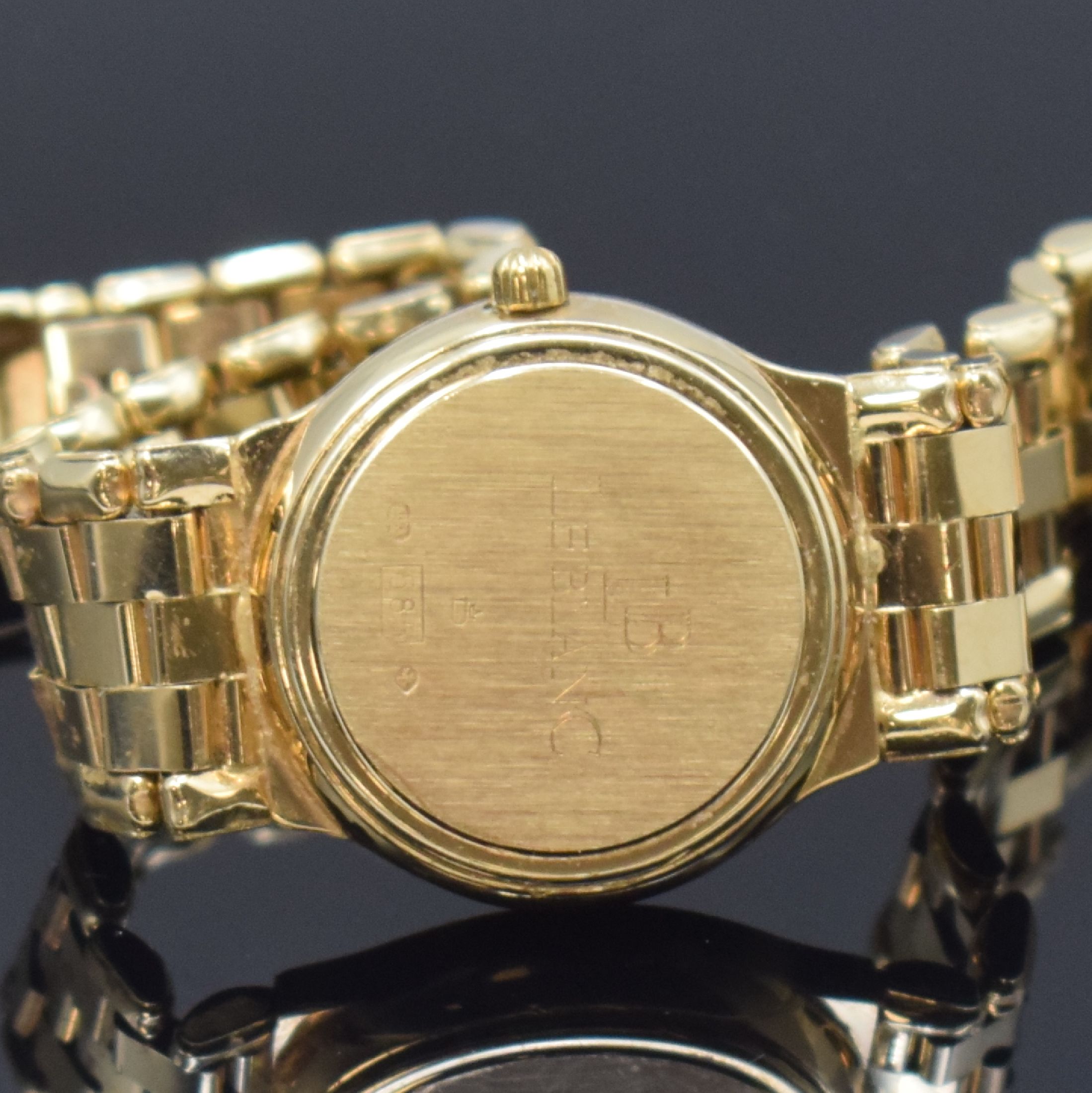 Detail c: LE BLANC Damenarmbanduhr in GG 585/000, Schweiz um 1985, quarz, 2-teil. Gehäuse, Boden aufgedr., Lünette m. Diamanten bes., gold. Zifferbl. m. ...