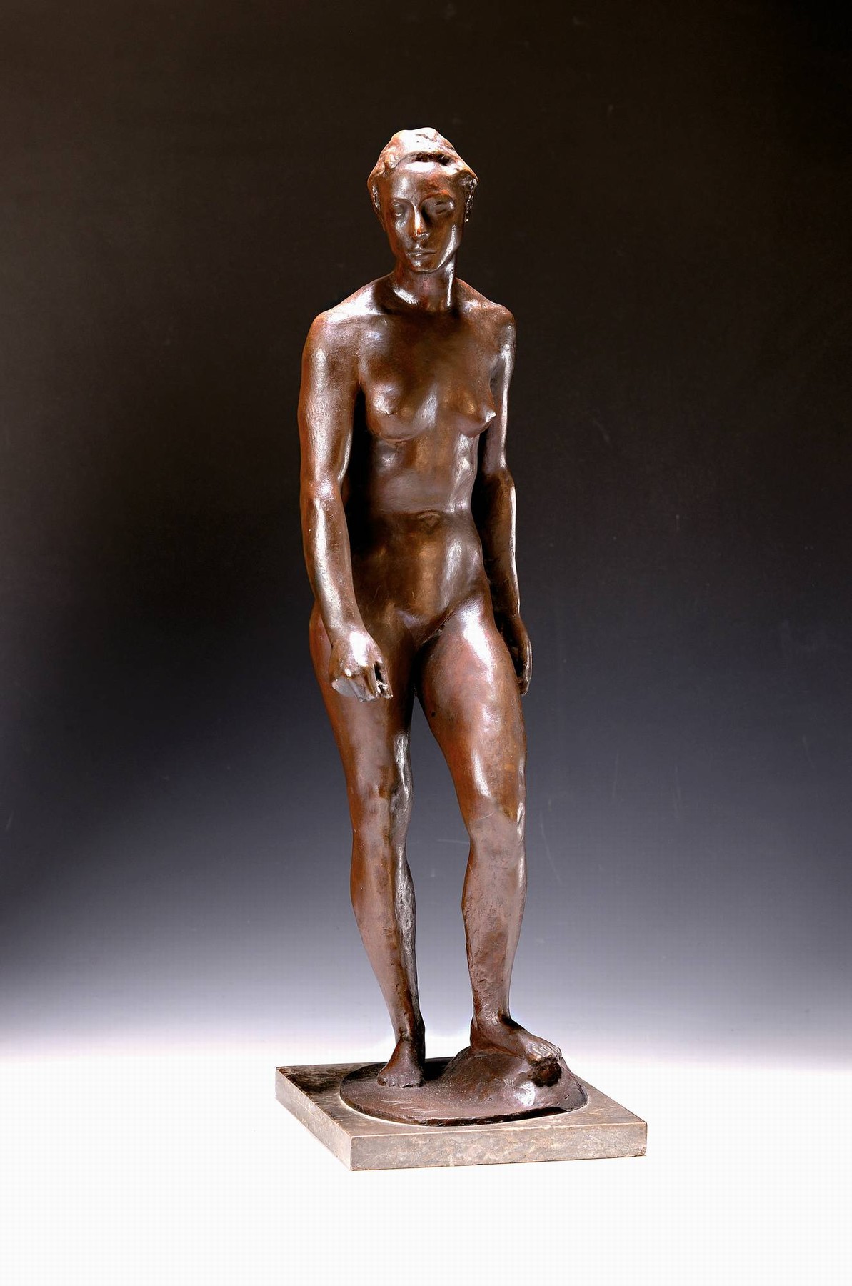 Detail a: Richard Scheibe, 1879 Chemnitz-1964 Berlin, Die Aufsteigende, Bronze von 1945, patiniert, Gießerstempel H. Noack Berlin-Friedenau, signiert R.Sch. ...