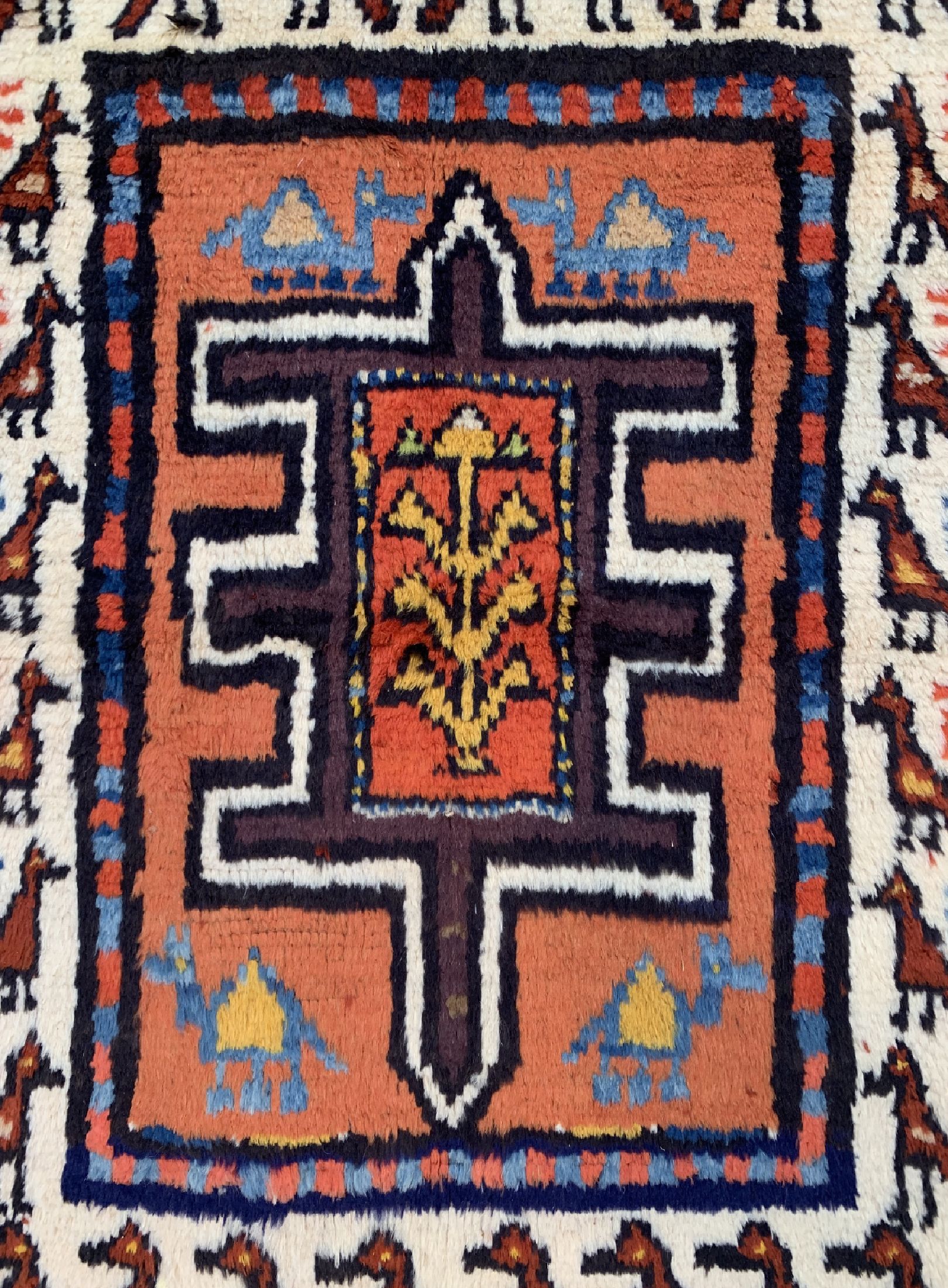 Detail b: Luri Gabbeh alt, Persien, um 1920/1930, Wolle auf Wolle, ca. 153 x 104 cm, EHZ: 1-2