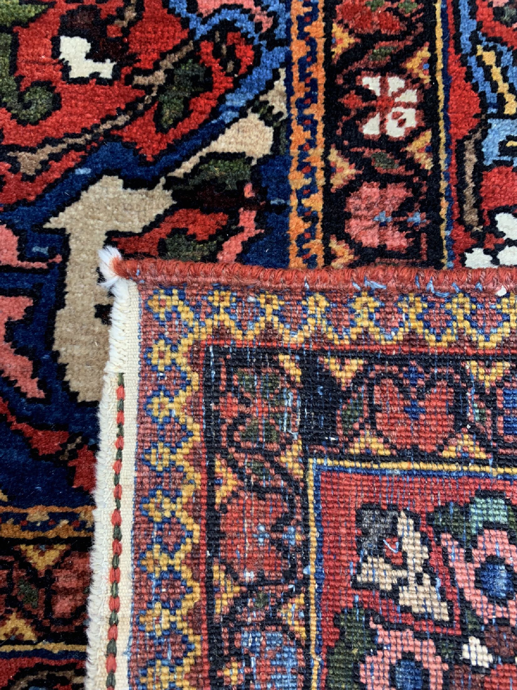 Detail e: Antiker Bachtiar, Persien, um 1910/1920, Wolle auf Baumwolle, ca. 225 x 145 cm, EHZ: 2-3