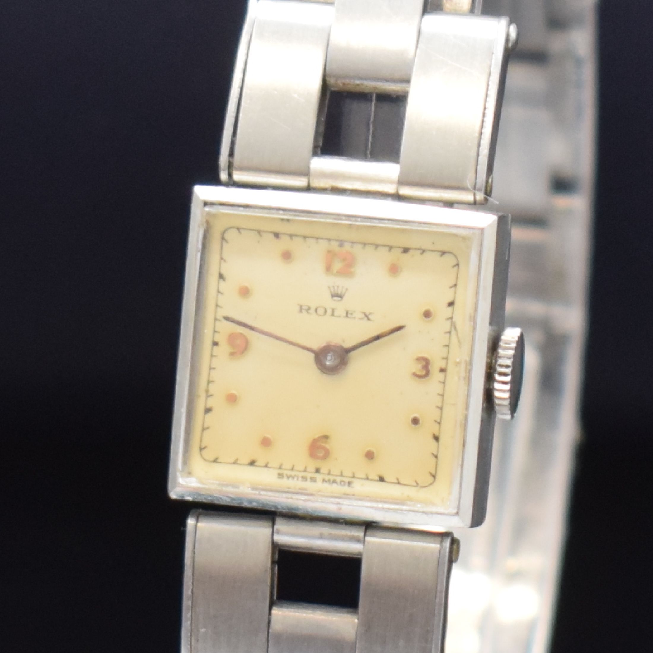 Detail a: ROLEX sehr seltene Damenarmbanduhr in Stahl/ Stahlband Referenz 3562, Schweiz um 1943, Handaufzug, quadrat. 2-tlg. Geh., Boden aufgedr., anges. orig. ...