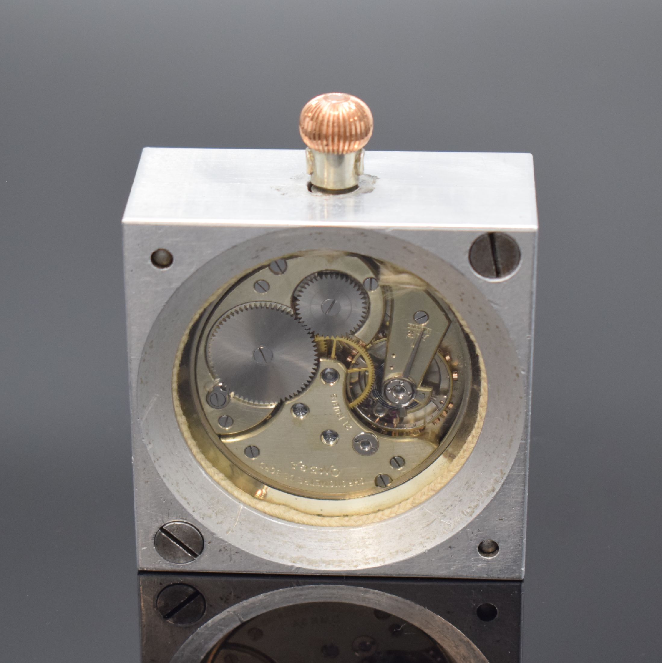 OMEGA Chronometre de Bord Kaliber 47.7 sehr seltenes Wettbewerbs-Chronometer, Schweiz um 1952, beids. verglastes Nickelgeh., orig. Aluminium ...