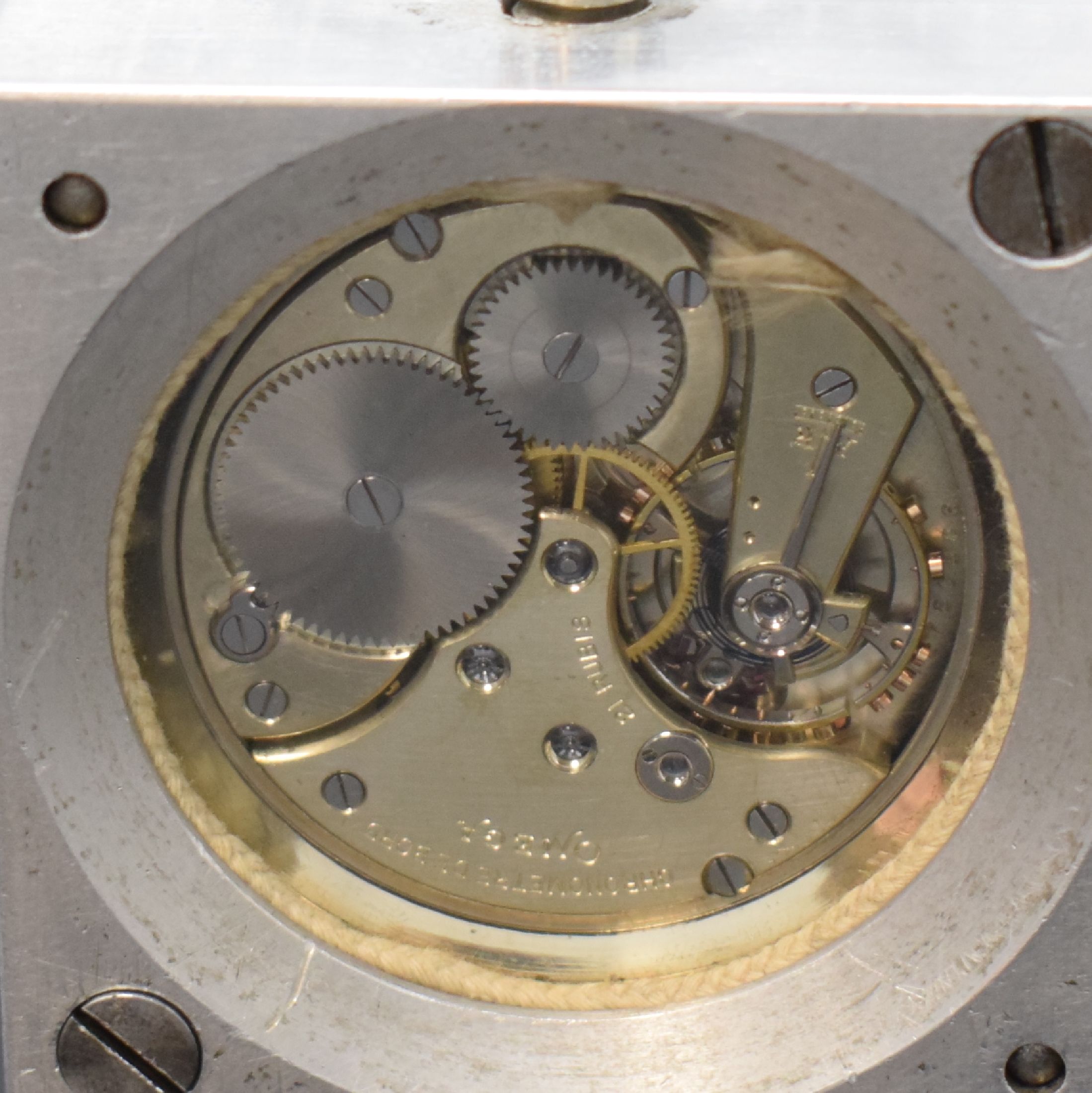 Detail a: OMEGA Chronometre de Bord Kaliber 47.7 sehr seltenes Wettbewerbs-Chronometer, Schweiz um 1952, beids. verglastes Nickelgeh., orig. Aluminium ...