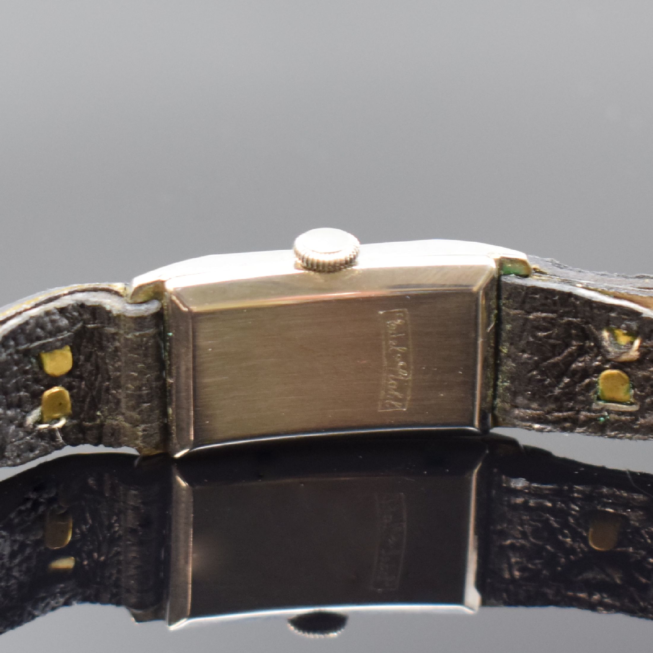 Detail h: ZENTRA 3 nahezu neuwertige rechteckige Armbanduhren aus altem Lagerbestand, Schweiz um 1935, Handaufzug, 2 verchr. Geh. m. aufgedr. Stahlböden, 1 ...