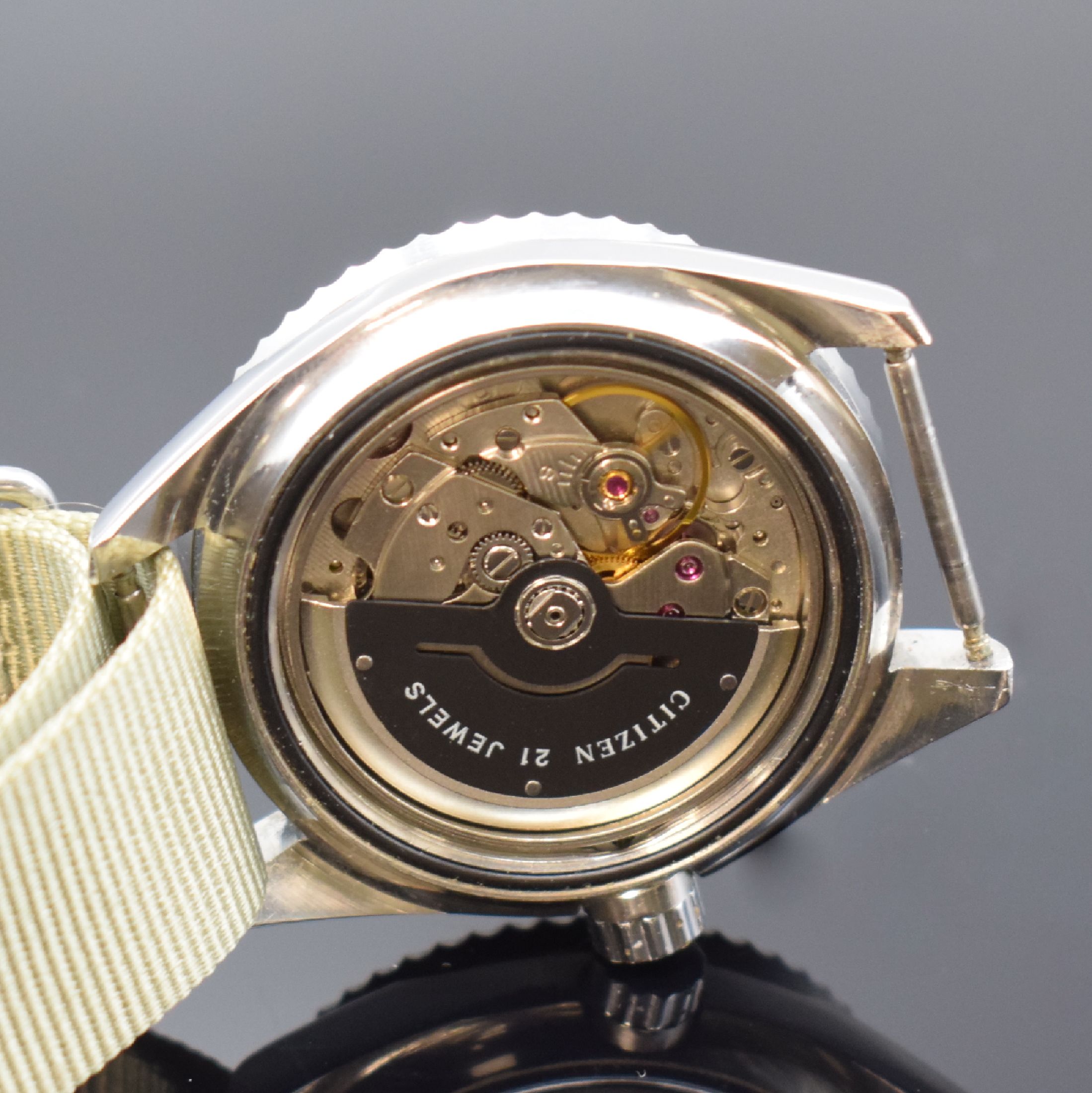 Detail e: CITIZEN 150m Vintage-Taucheruhr in Stahl Referenz 62-5370, Japan um 1970, Automatik, verschr. Geh., beids. drehb. Lünette m. 60er- Tlg., Krone ...