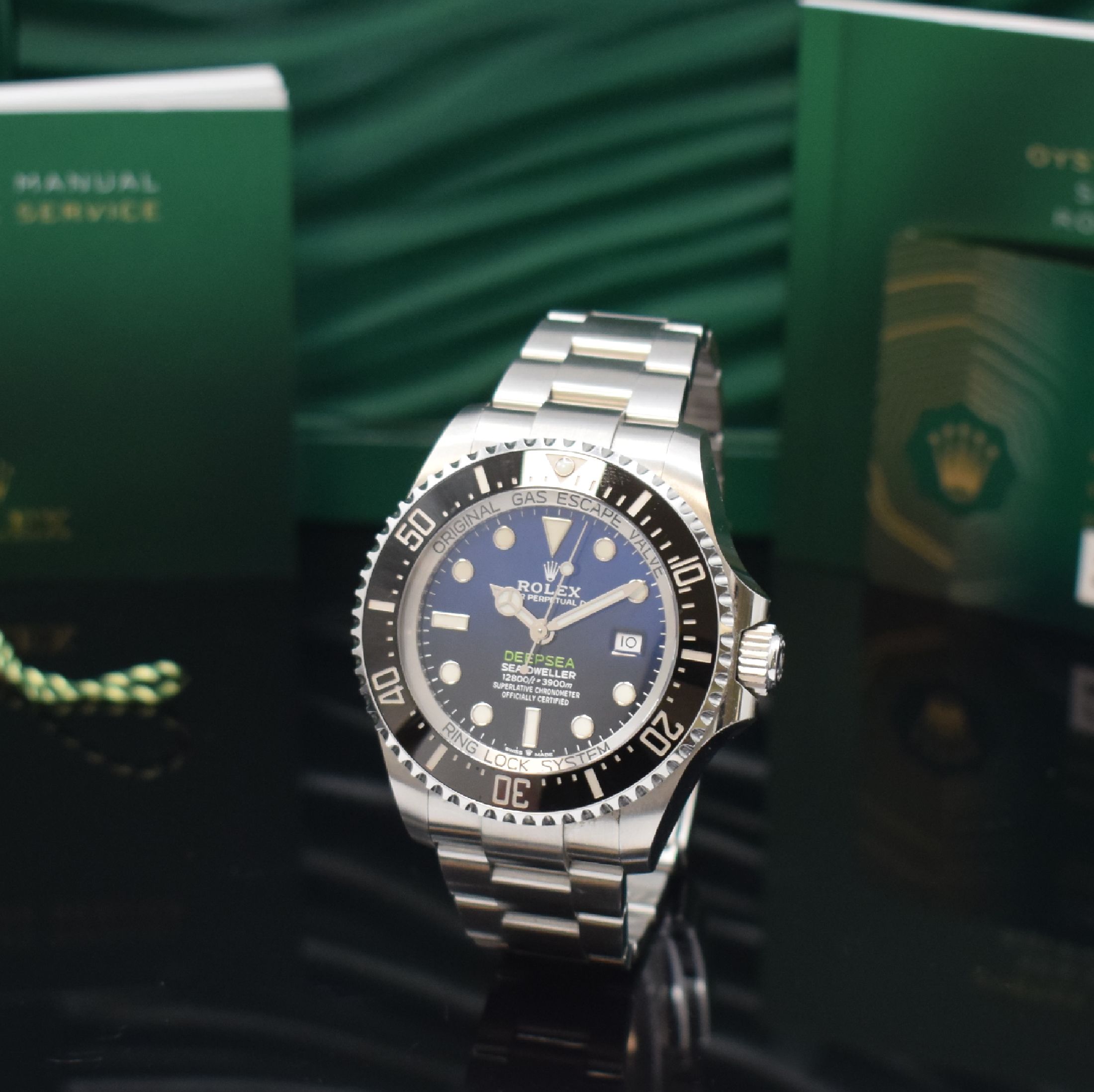ROLEX Herrenarmbanduhr Deepsea D-Blue Referenz 126660, Automatik, Chronometer der Superlative in Edelstahl inkl. Oysterband m. Faltschl. u. ...